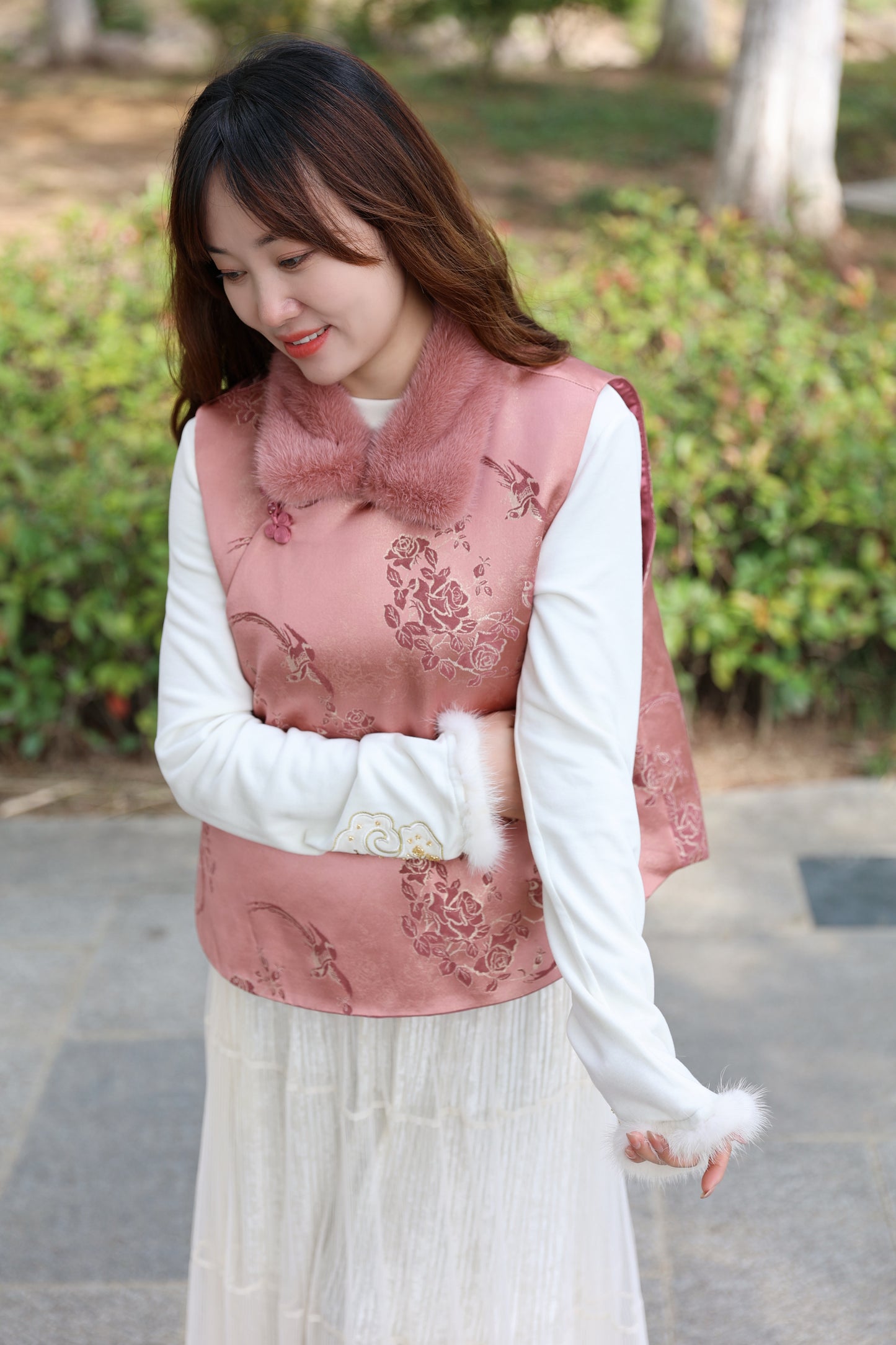 Blush Mulberry Silk Mink Vest - Luxe Orienta CO., LIMITED