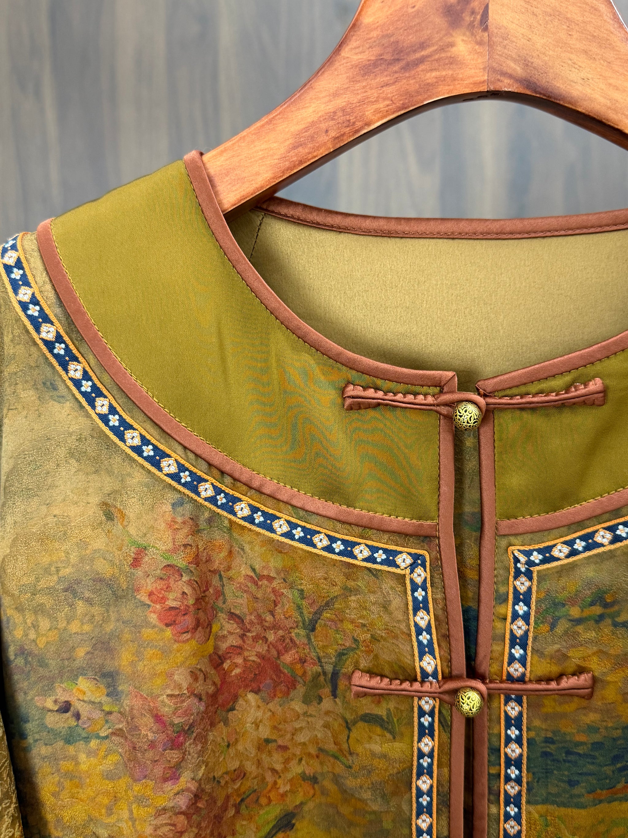 100% Mulberry Silk Printed Frog Button Jacket | Modern Chinese Embroidered Silk Top - Luxe Orienta CO., LIMITED
