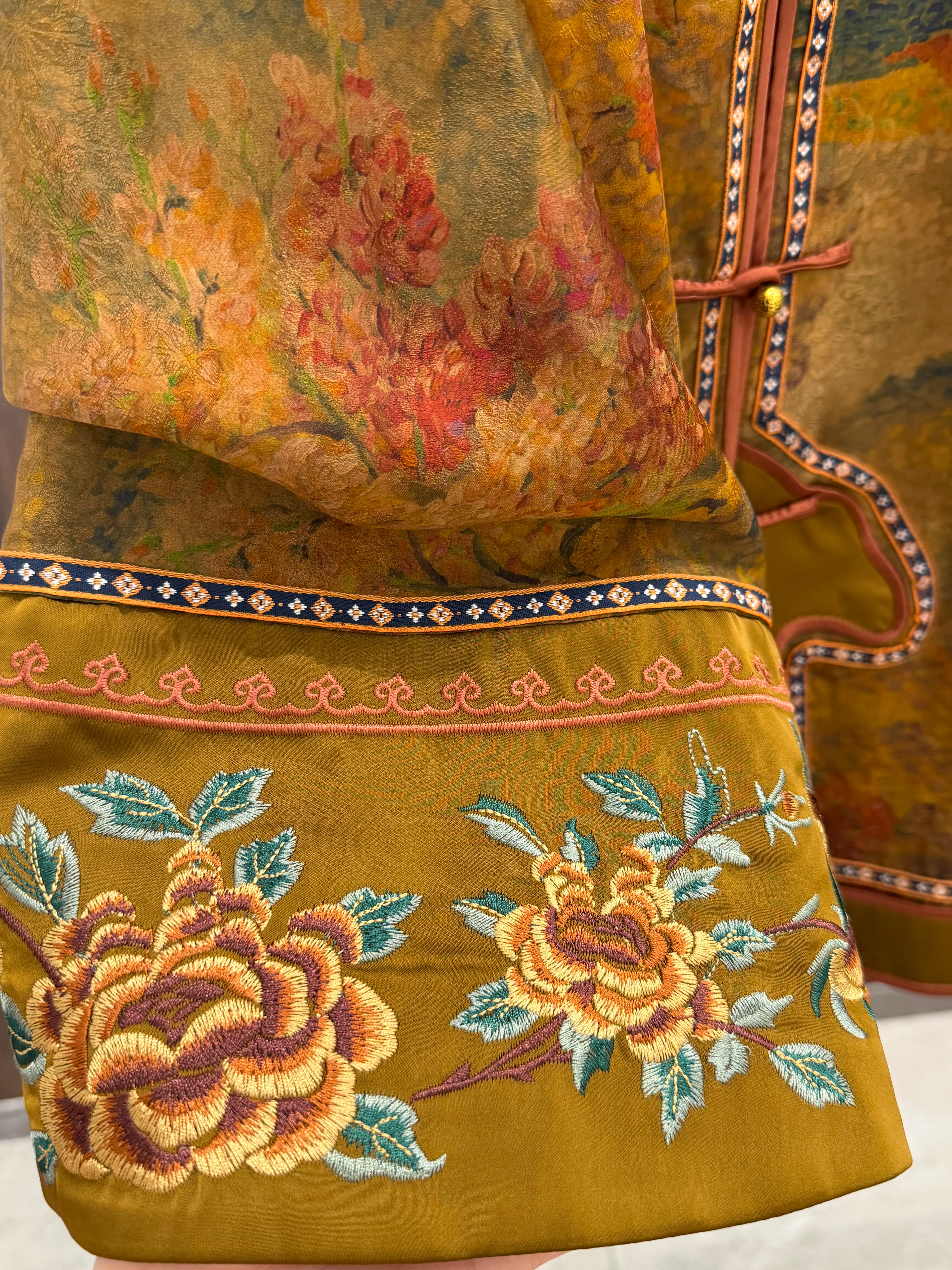 100% Mulberry Silk Printed Frog Button Jacket | Modern Chinese Embroidered Silk Top - Luxe Orienta CO., LIMITED