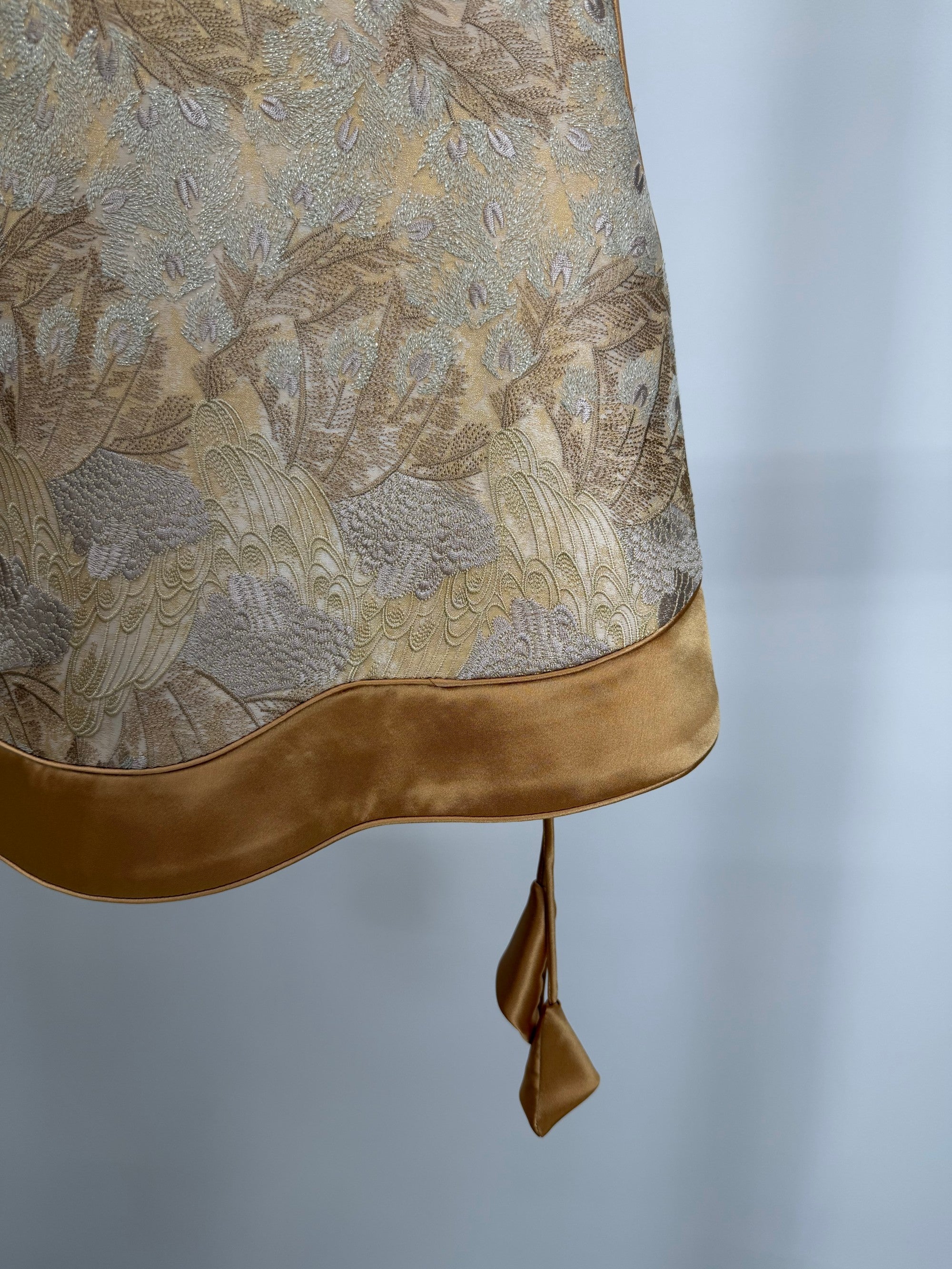 Golden Phoenix Jacquard Brocade Vest with Wave Hem | Modern Chinese Elegance - Luxe Orienta CO., LIMITED