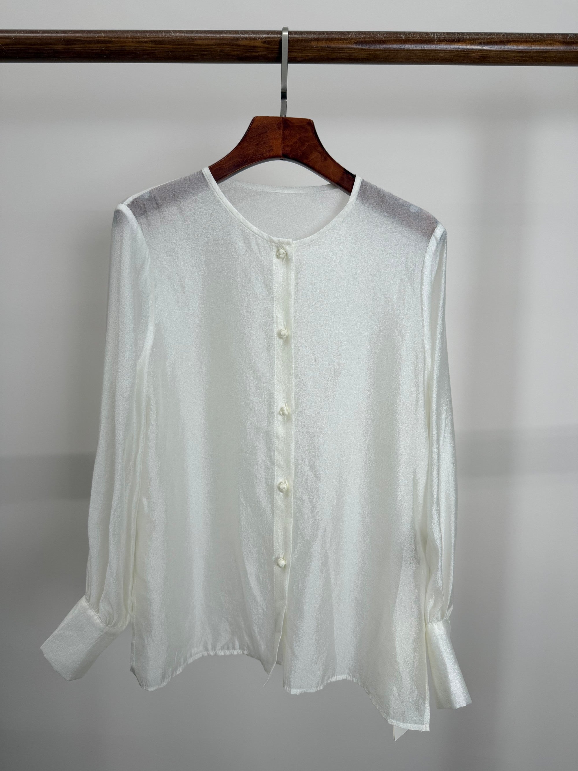 white lightweight rayon blouse modern chinese style luxe orienta