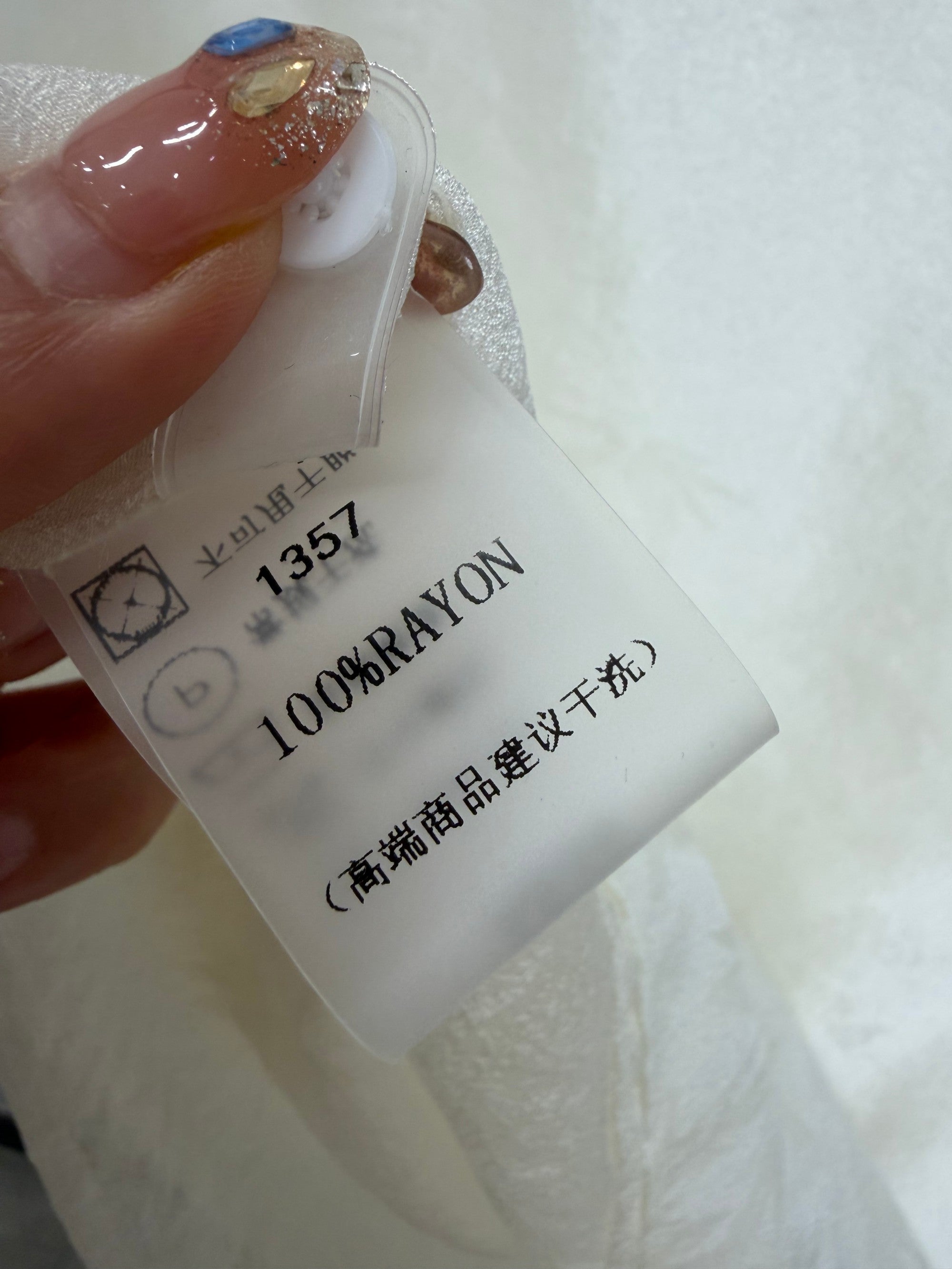 fabric compositon for white lightweight rayon blouse modern chinese style luxe orienta