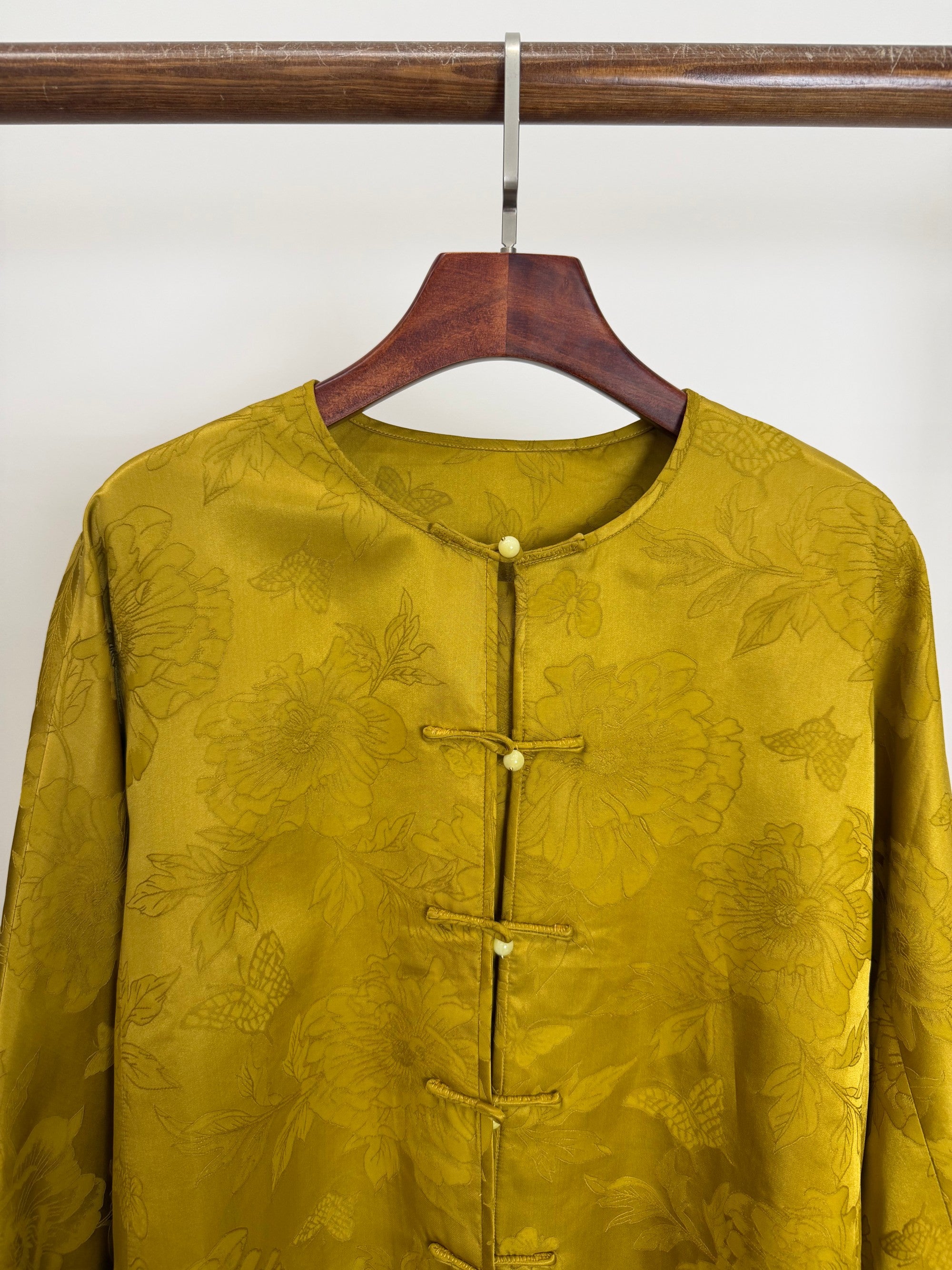Golden Peony & Butterfly Silk Jacquard Tang Jacket | Mulberry Silk Frog Button Round Neck Jacket - Luxe Orienta CO., LIMITED