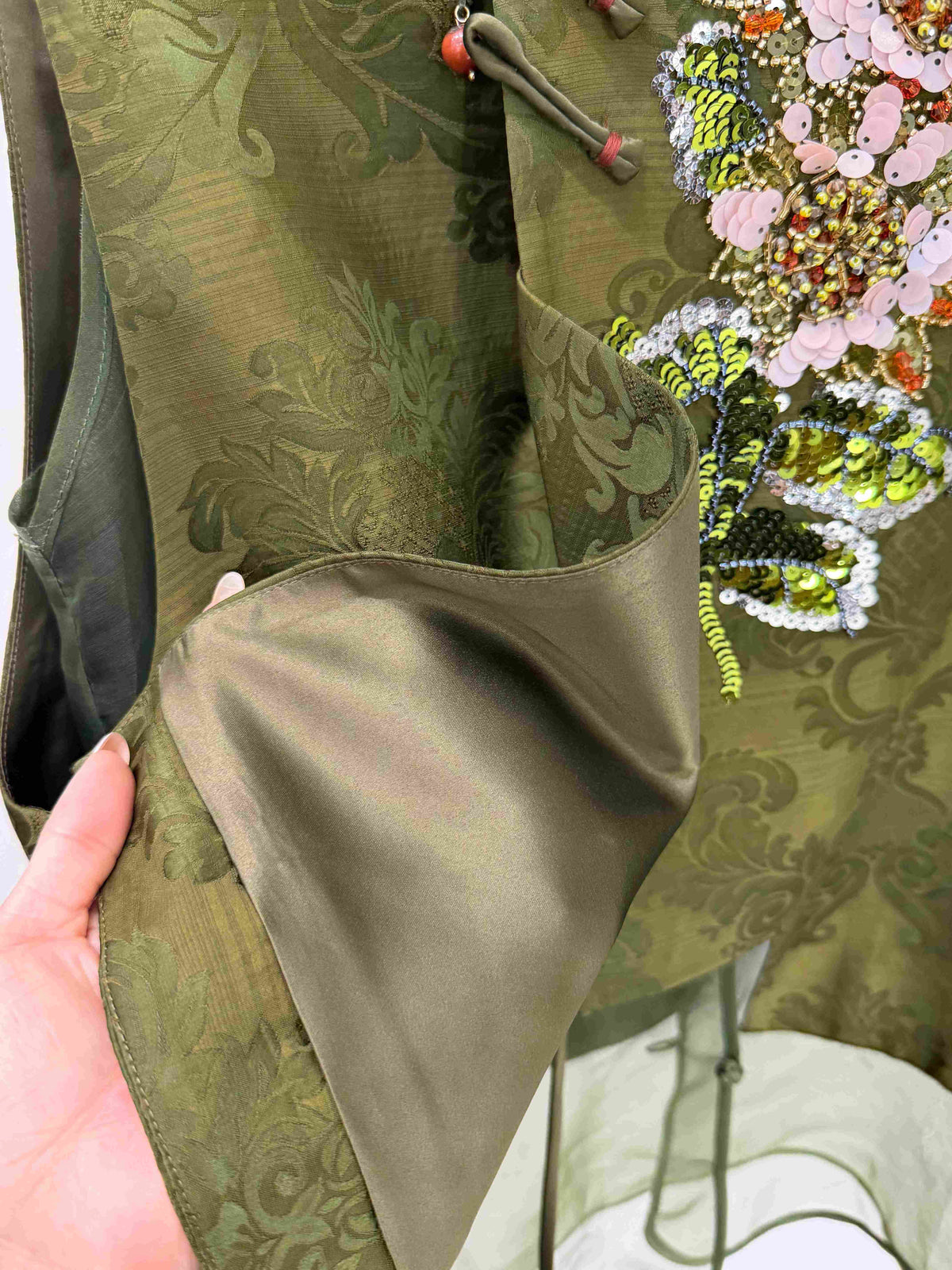 LUXE ORIENTA – French Embroidery Jacquard Layered Vest Two-Piece Set