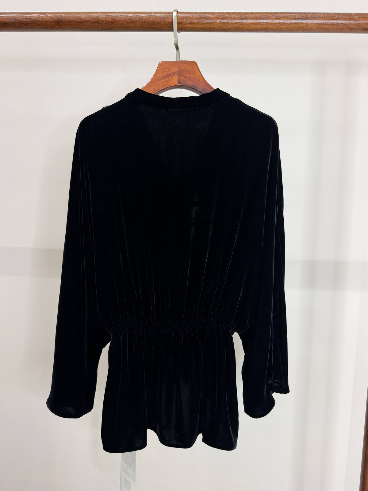 LUXE ORIENTA – French Beaded Silk Velvet V-Neck Top in Onyx Black