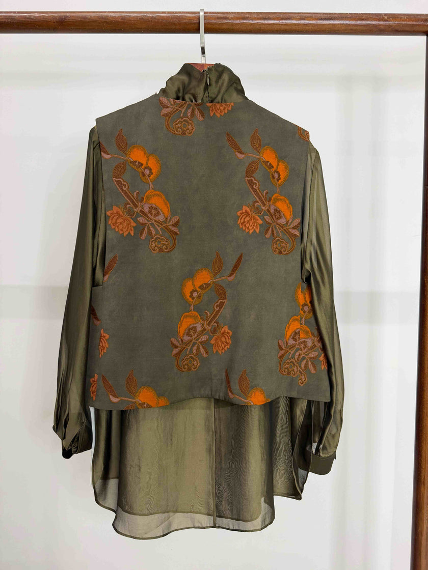 LUXE ORIENTA – Green Persimmon Jacquard Layered Vest