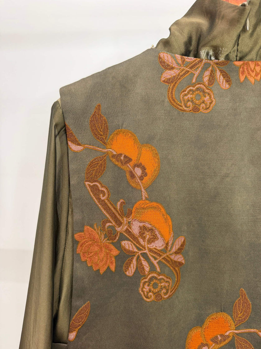 LUXE ORIENTA – Green Persimmon Jacquard Layered Vest