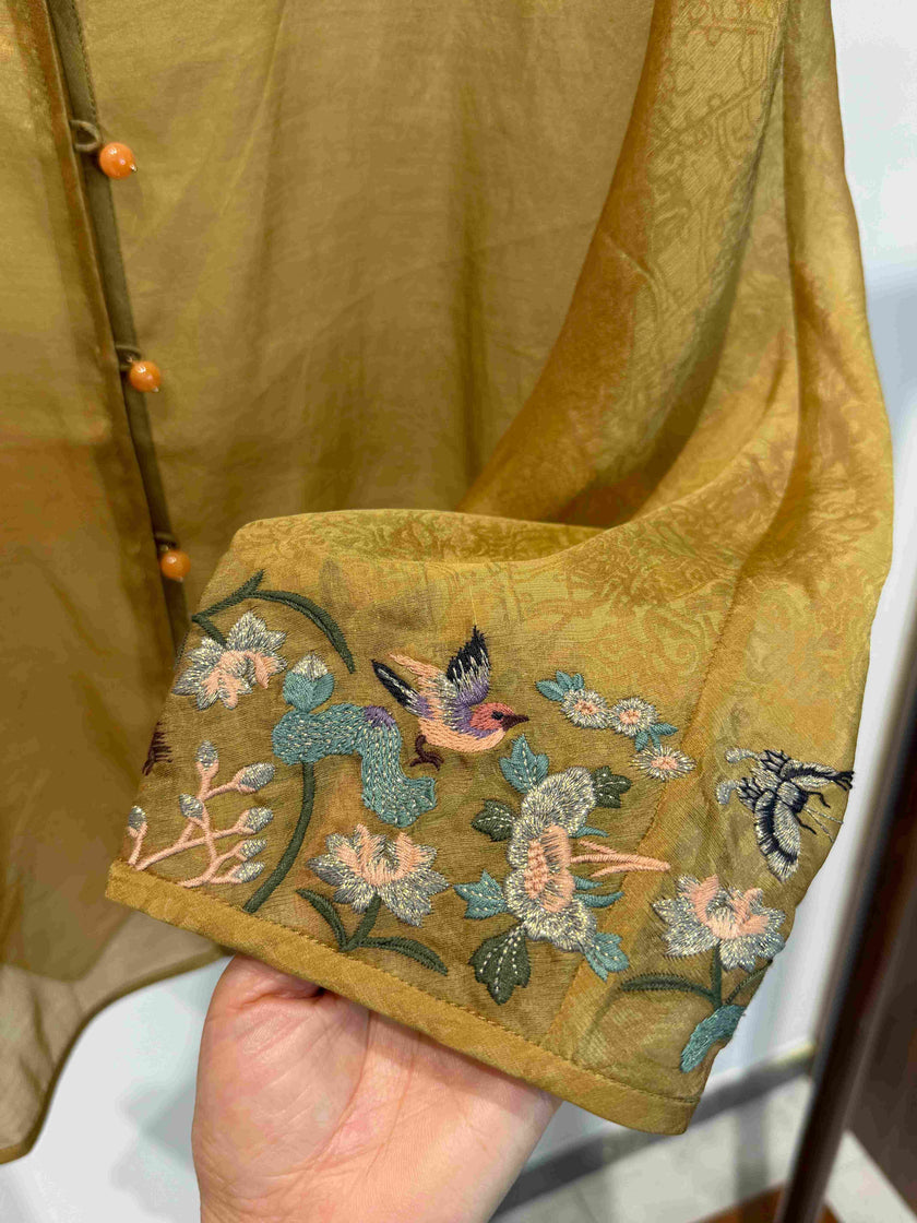 Luminous Metallic Gold Jacquard Blouse with Embroidered Stand Collar & Knot Buttons - Luxe Orienta CO., LIMITED