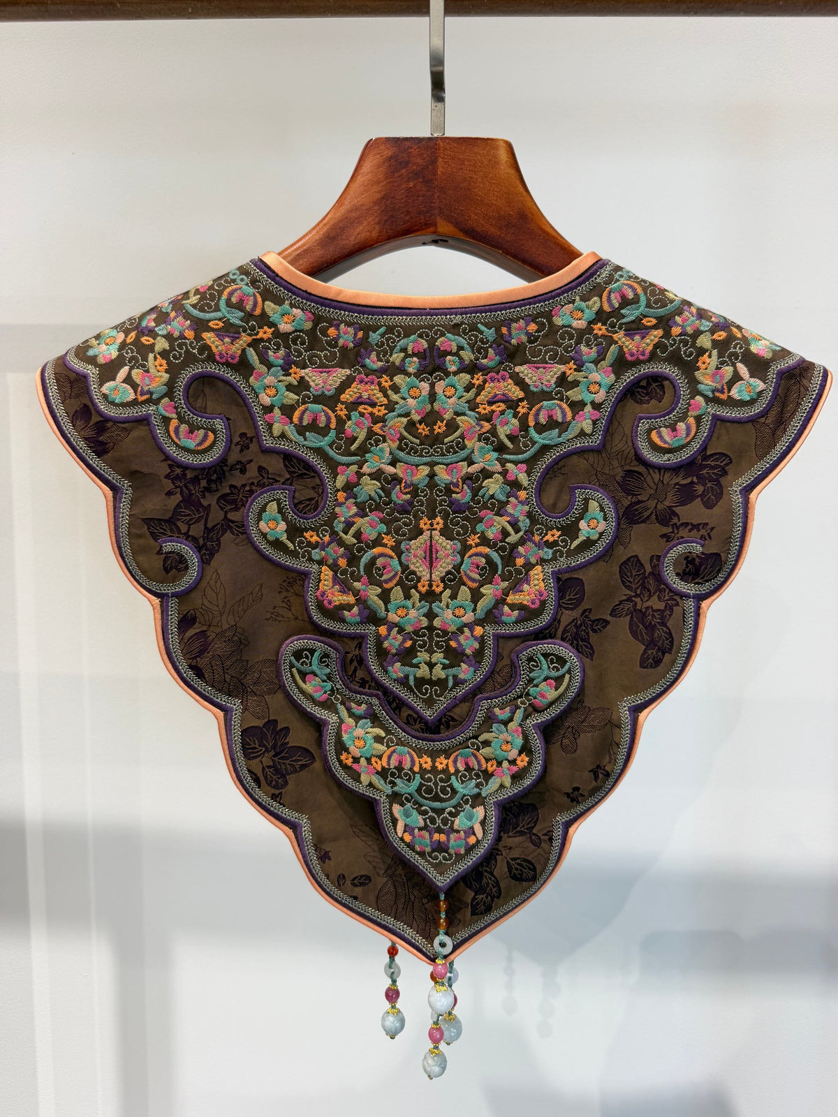 Hand-Embroidered Heritage Yunjian (Cloud Collar) Jacquard Vest with Traditional Knot Buttons - Luxe Orienta CO., LIMITED