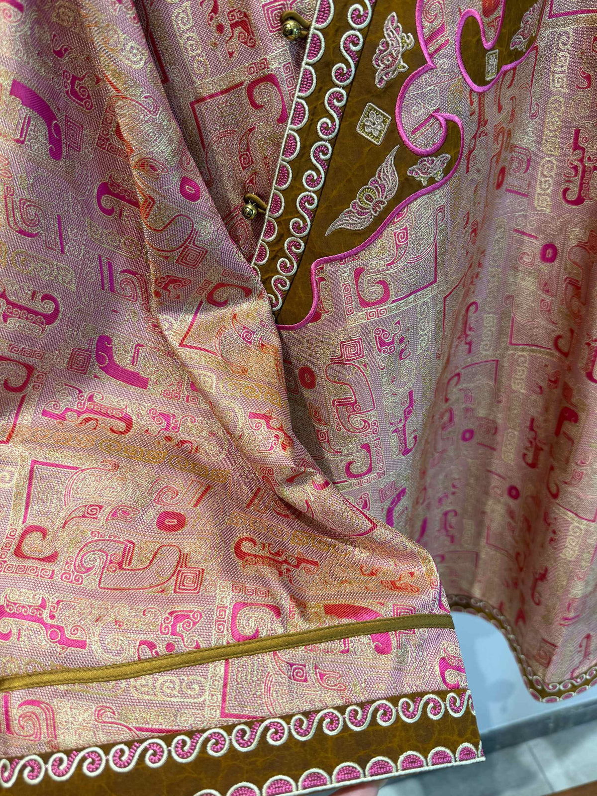 Pure Mulberry Silk Song Brocade Heritage Blouse in Dusty Rose & Olive Gold - Luxe Orienta CO., LIMITED