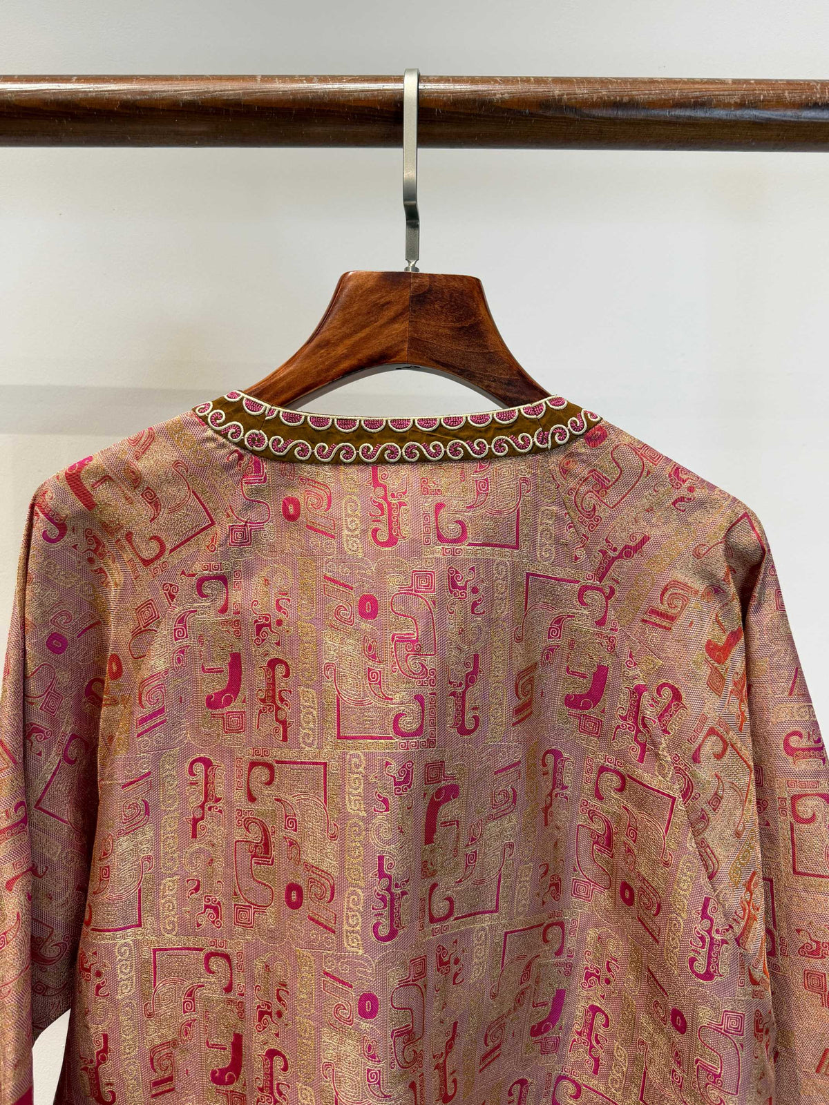 Pure Mulberry Silk Song Brocade Heritage Blouse in Dusty Rose & Olive Gold - Luxe Orienta CO., LIMITED