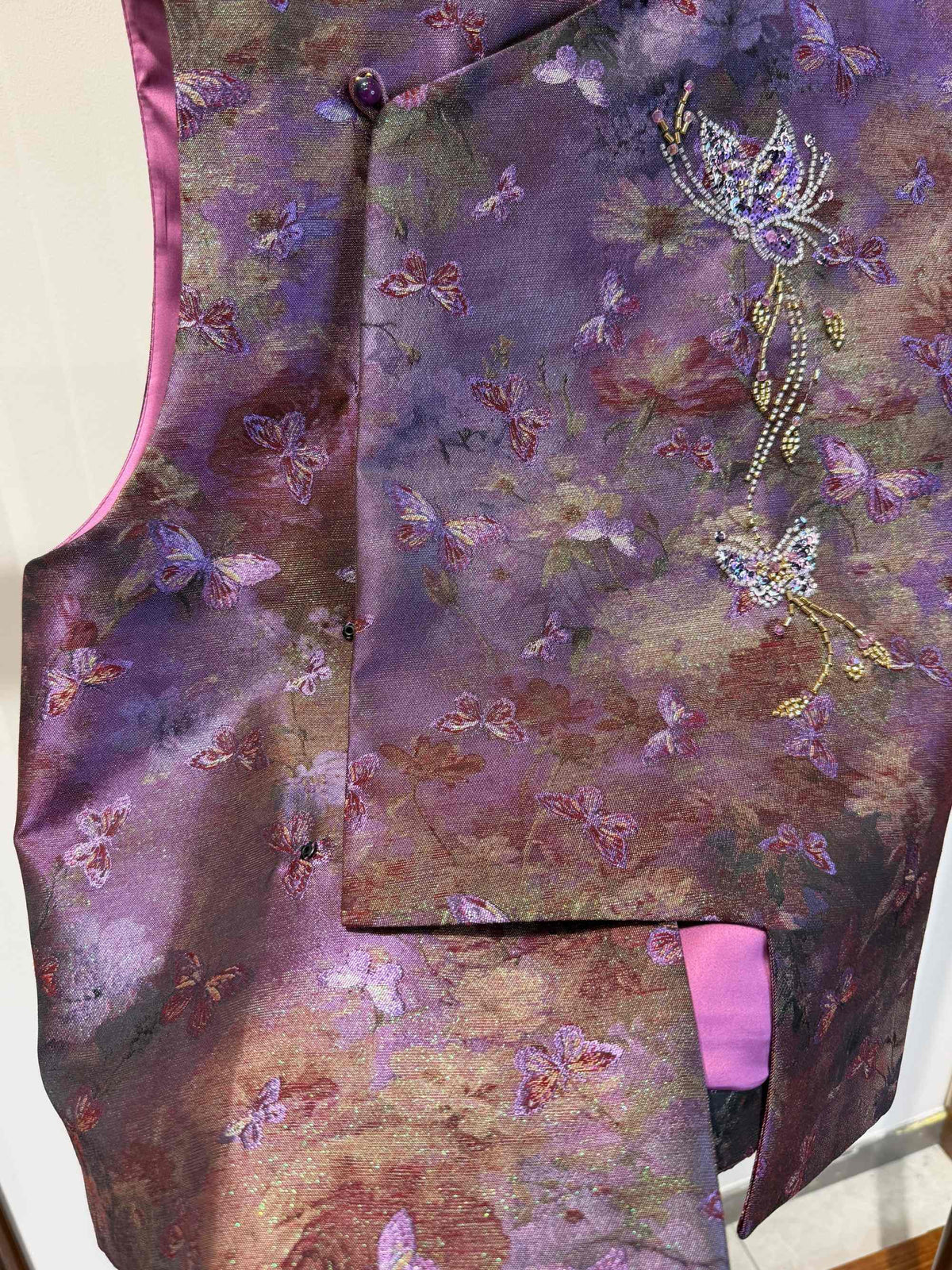 Imperial Violet Butterfly Metallic Jacquard Silk-Wool Vest with Beaded Embroidery - Luxe Orienta CO., LIMITED