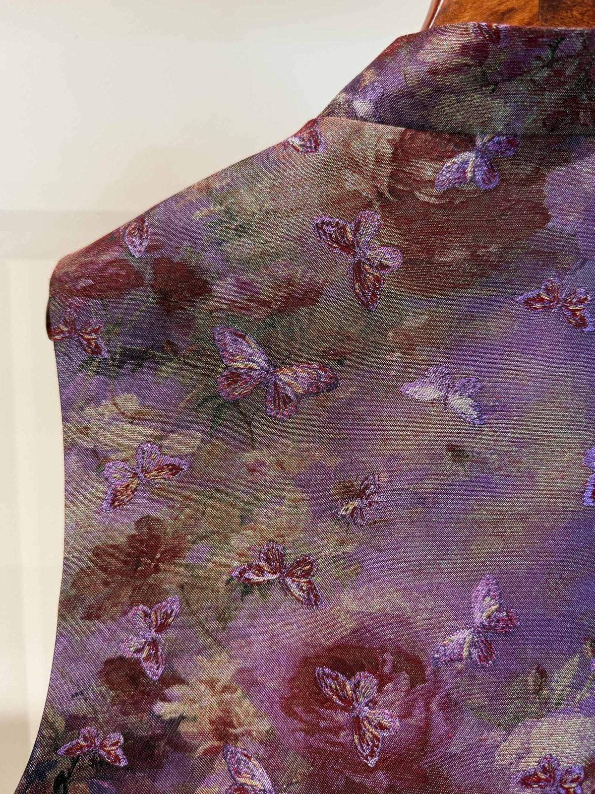 Imperial Violet Butterfly Metallic Jacquard Silk-Wool Vest with Beaded Embroidery - Luxe Orienta CO., LIMITED