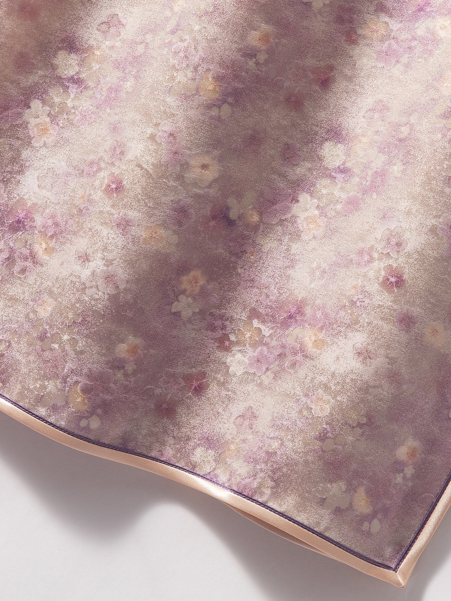 Pink Purple Floral Xiangyunsha Qipao |100% Mulberry Silk  Elegant Chinese Cheongsam Dress - Luxe Orienta CO., LIMITED