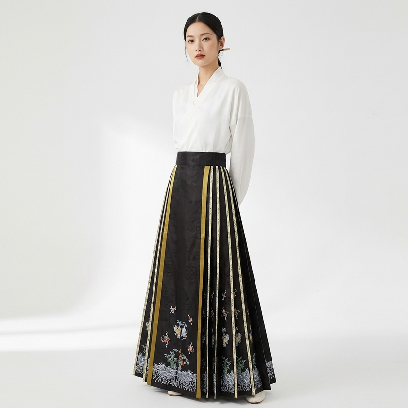 Luxury Xiangyunsha Silk Mamian Skirt | Embroidered Chinese Ma Mian Qun - Luxe Orienta CO., LIMITED