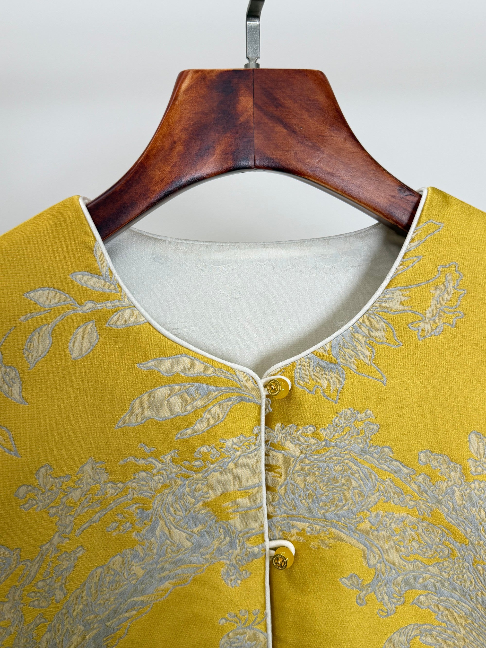 Reversible Phoenix Jacquard Vest | Modern Chinese Style Elegant Waistcoat – LUXE ORIENTA - Luxe Orienta CO., LIMITED