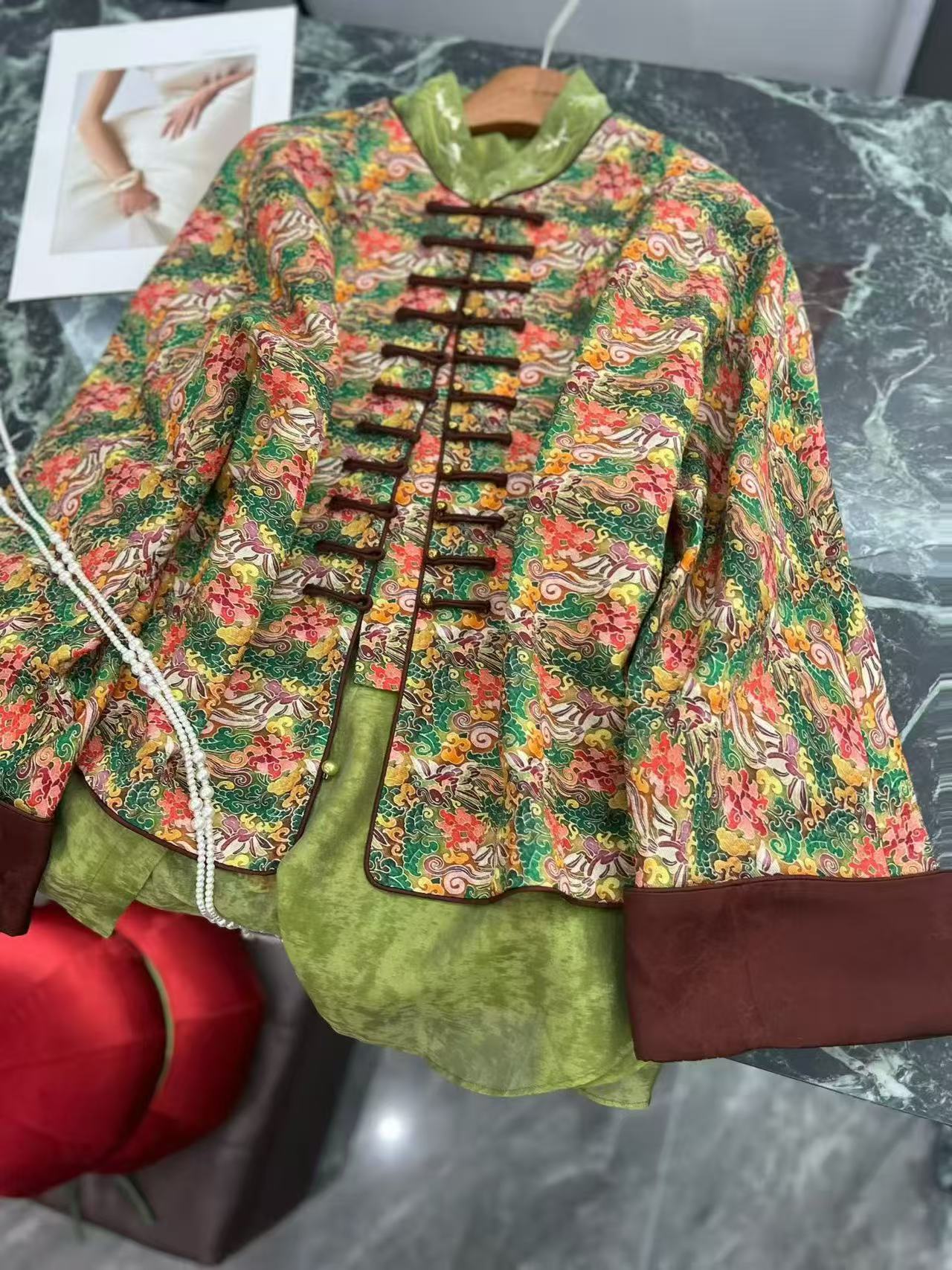 green xiangyunsha silk jacket phoenix embroidery
