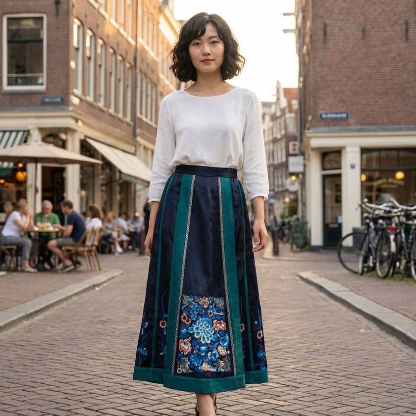 Poeny Embroidery Mulberry Silk Xiangyunsha Horse-Face Skirt -LUXE ORIENTA Fashion - Luxe Orienta CO., LIMITED