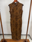 Vintage Brown Xiangyunsha Sleeveless Qipao Dress by LUXE ORIENTA 5