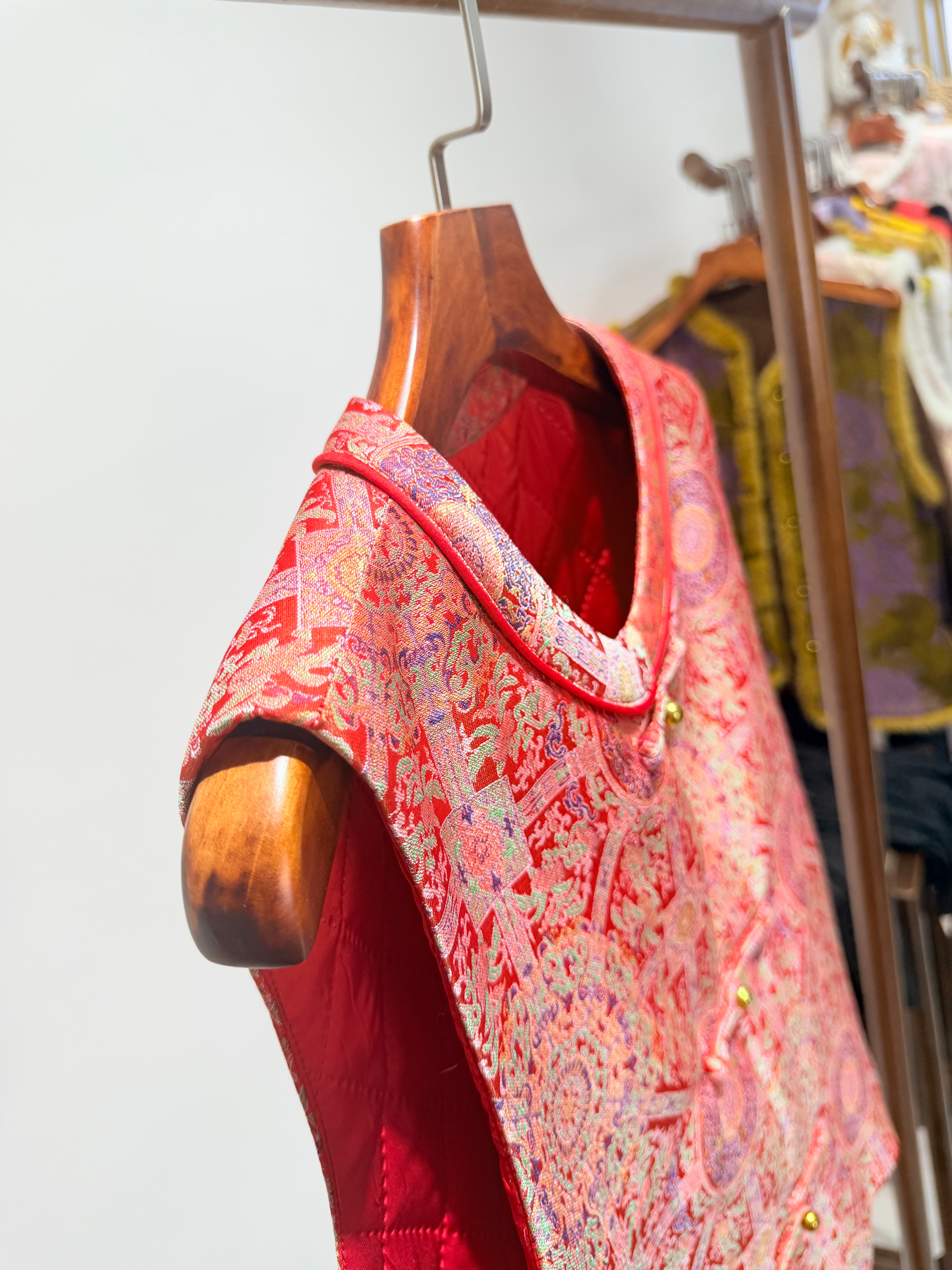 Red Song Brocade Vest with Knot Buttons | Modern Chinese Heritage - Luxe Orienta CO., LIMITED