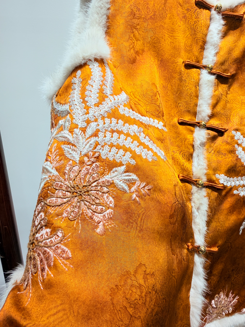 Golden Silk Embroidered Mink-Trim Wool Vest | Modern Oriental Elegance