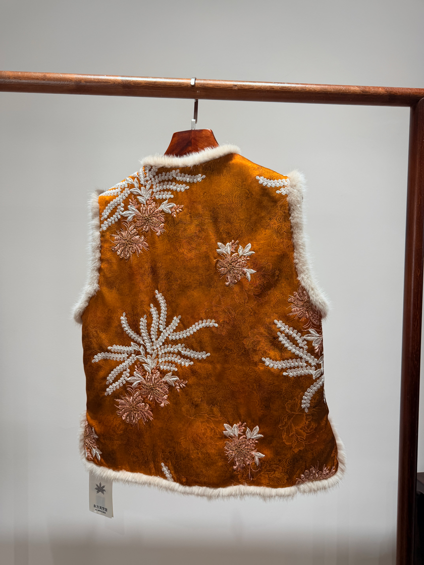 Golden Silk Embroidered Mink-Trim Wool Vest | Modern Oriental Elegance