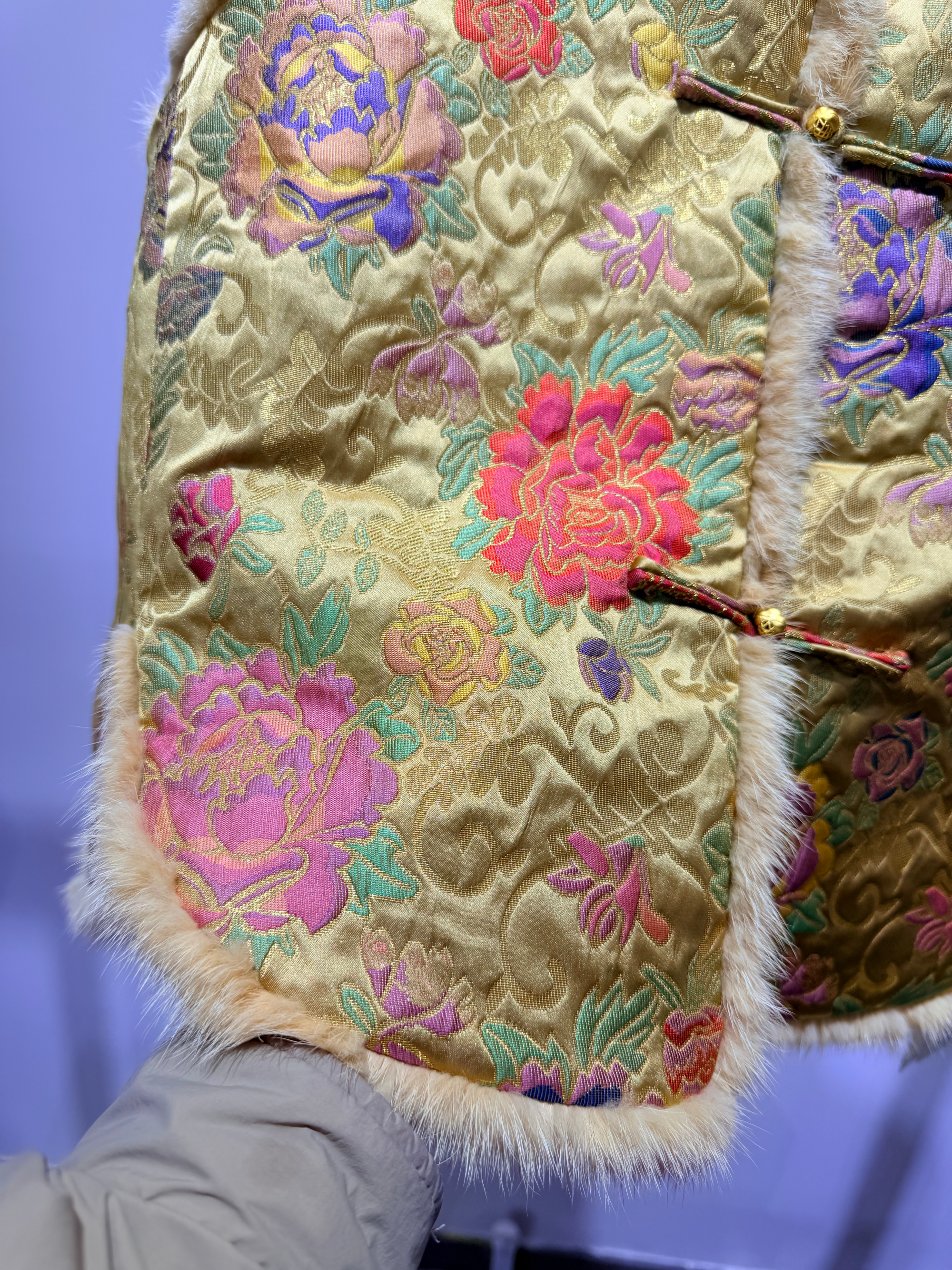 Golden Peony Embroidered Viscose Vest | Modern Chinese Elegance