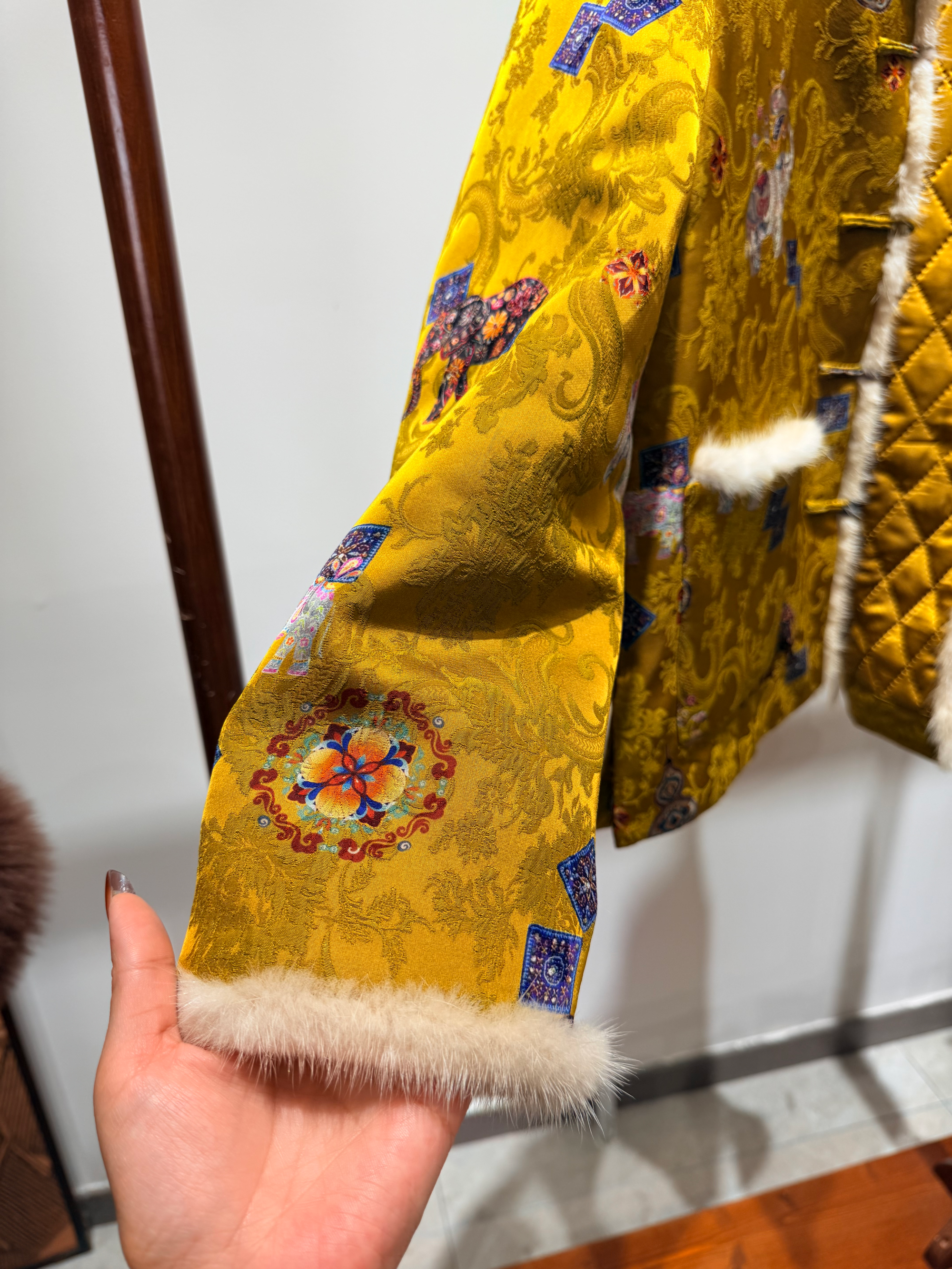 Golden Xiangyunsha Viscose Wool Coat | Timeless Modern Oriental Elegance