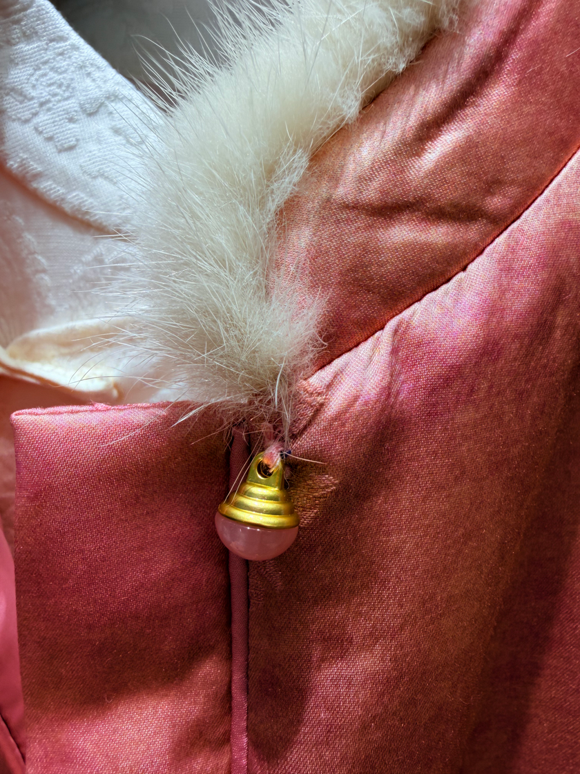 Pink Xiangyunsha Wool Vest & White Knit Inner Set | Modern Oriental Sophistication