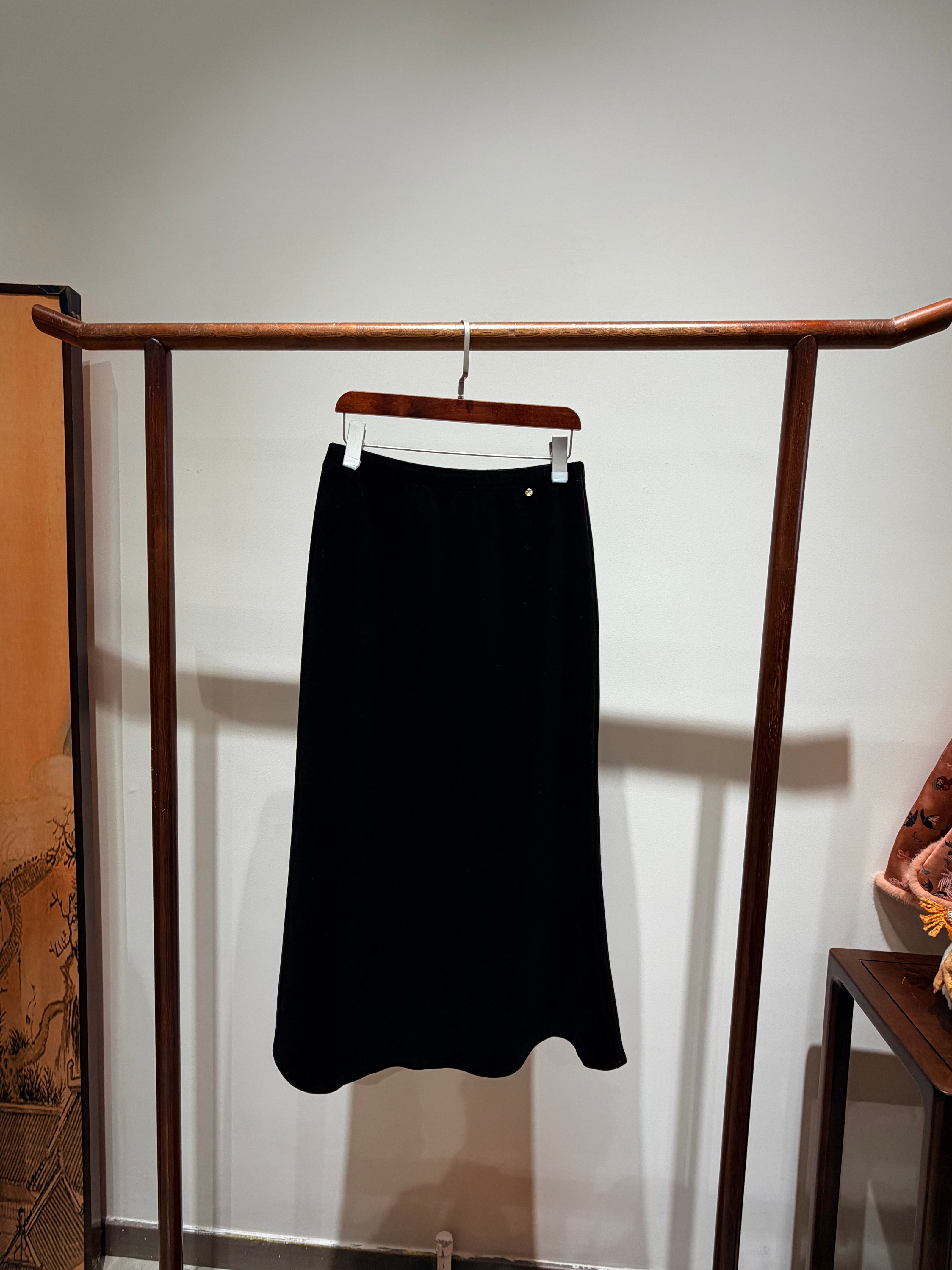 Black Rayon-Polyester-Spandex Fishtail Skirt | Timeless Versatile Elegance