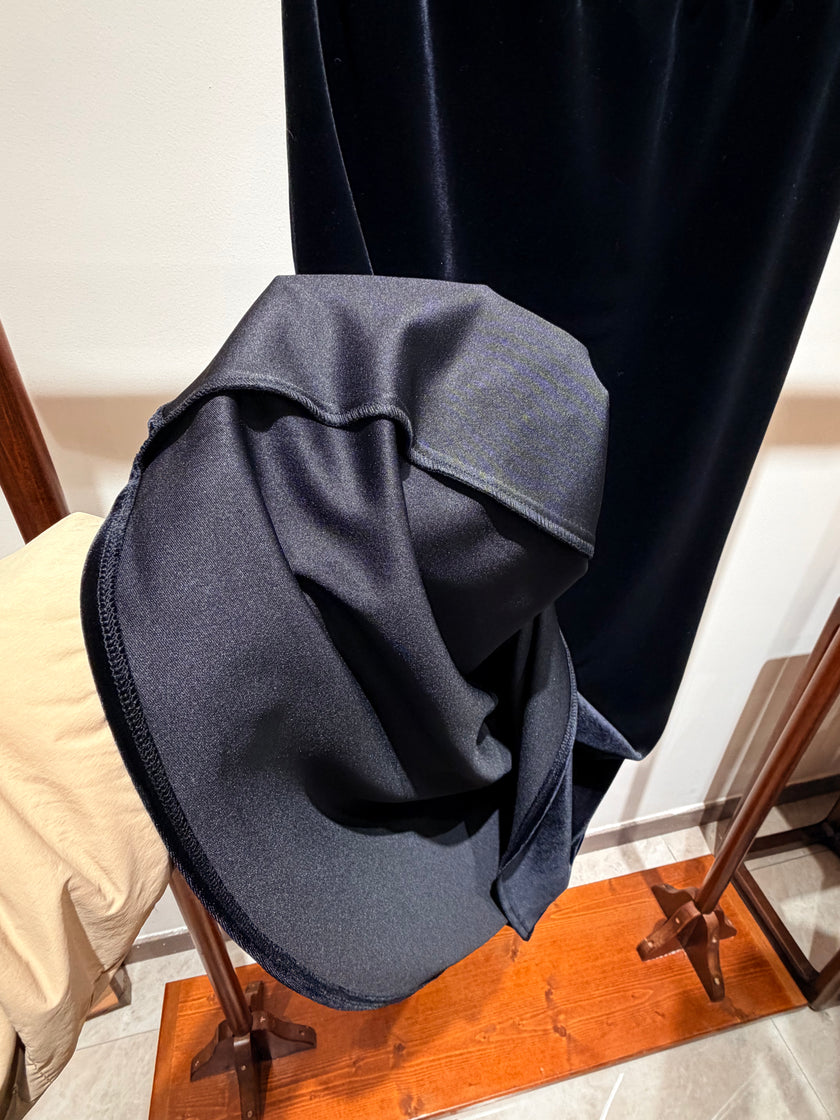 Black Rayon-Polyester-Spandex Fishtail Skirt | Timeless Versatile Elegance