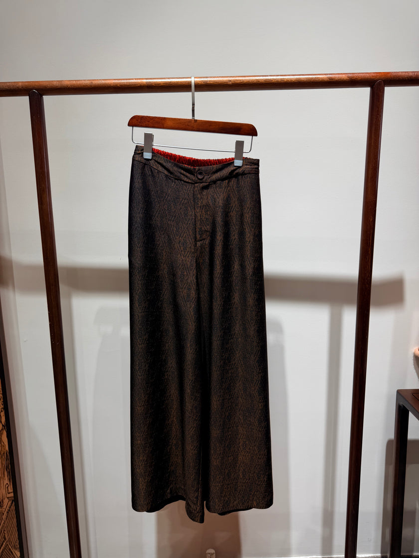 Black Xiangyunsha Wide-Leg Trousers | Modern Oriental Elegance