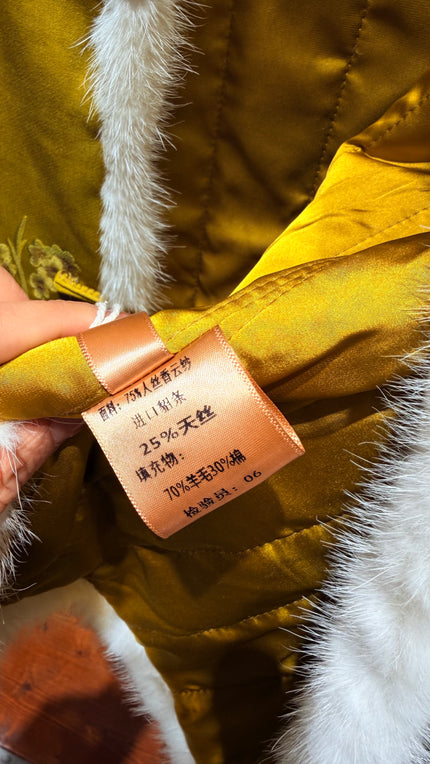 Yellow Rayon Xiangyunsha Wool Vest with Imported Mink Fur Trim | Luxurious Layered Warmth