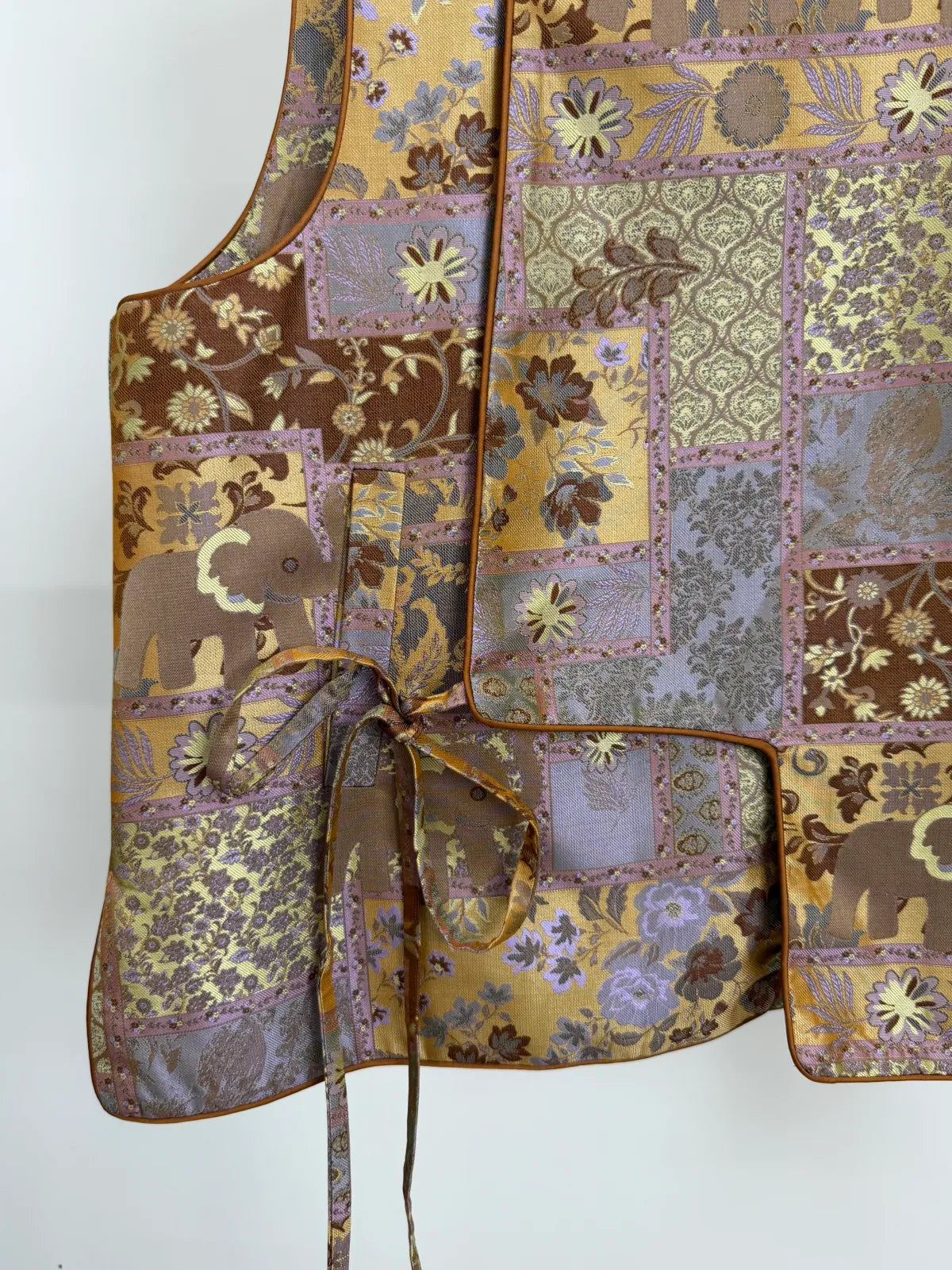 Song Brocade Mulberry Silk Patchwork Vest with Elephant Motif-Luxe Orienta Luxury Fashion - Luxe Orienta CO., LIMITED