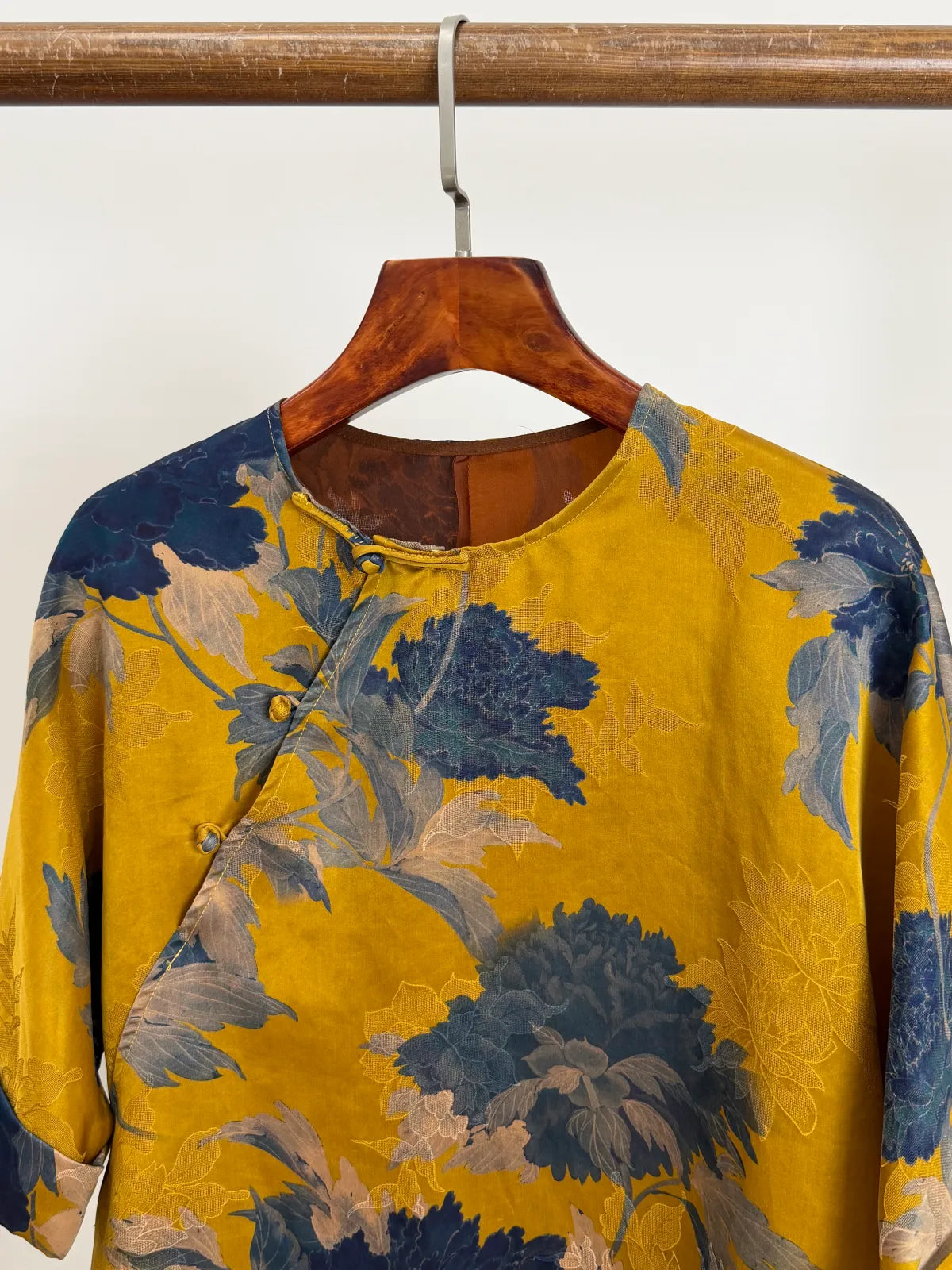 Yellow Peony Print Xiangyunsha Blouse-Luxe Orienta Modern Chinese Style Top - Luxe Orienta CO., LIMITED