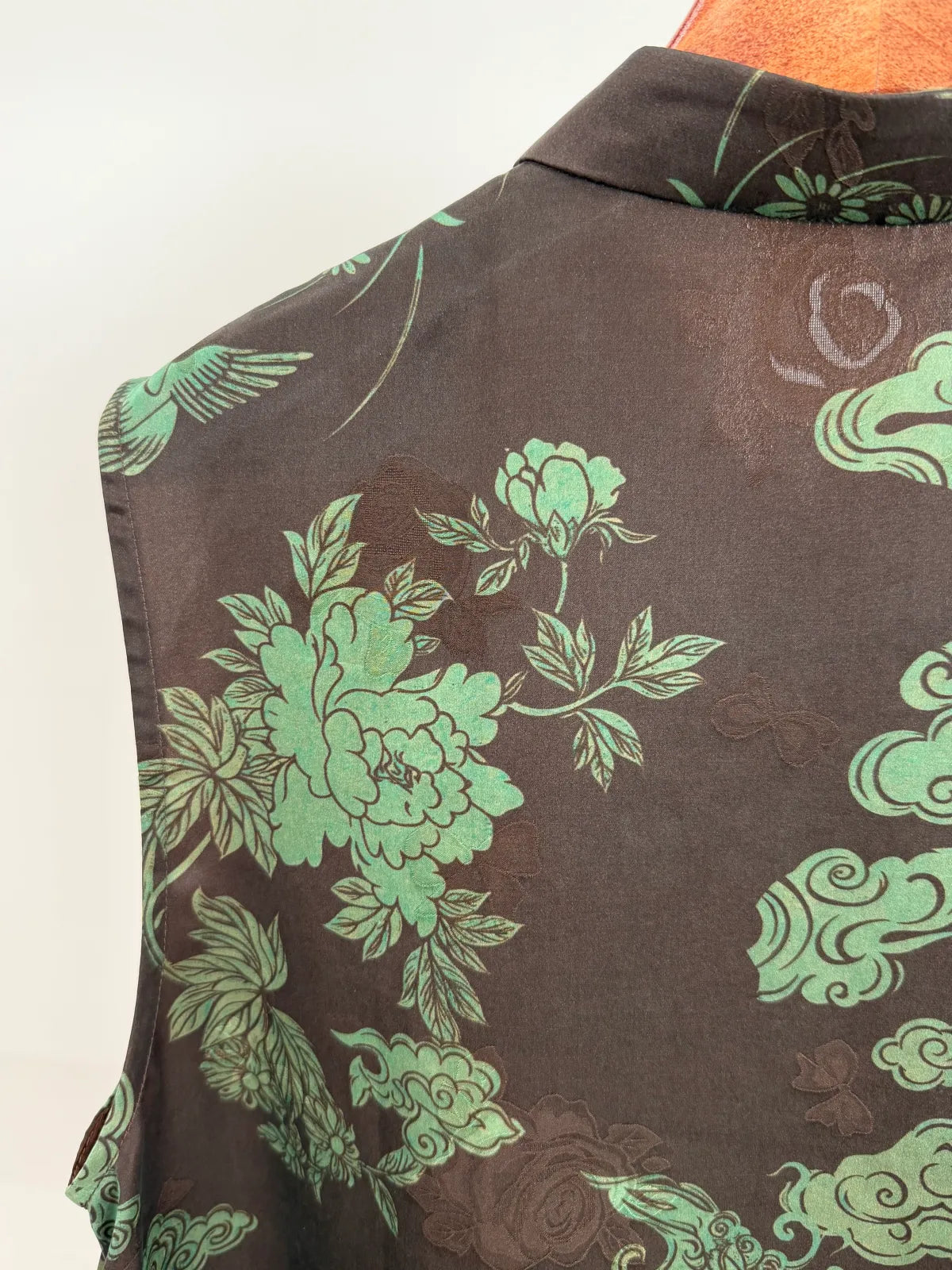 Phoenix And Peony Embroidered Xiangyunsha Silk Top | Modern Chinese Style - Luxe Orienta CO., LIMITED