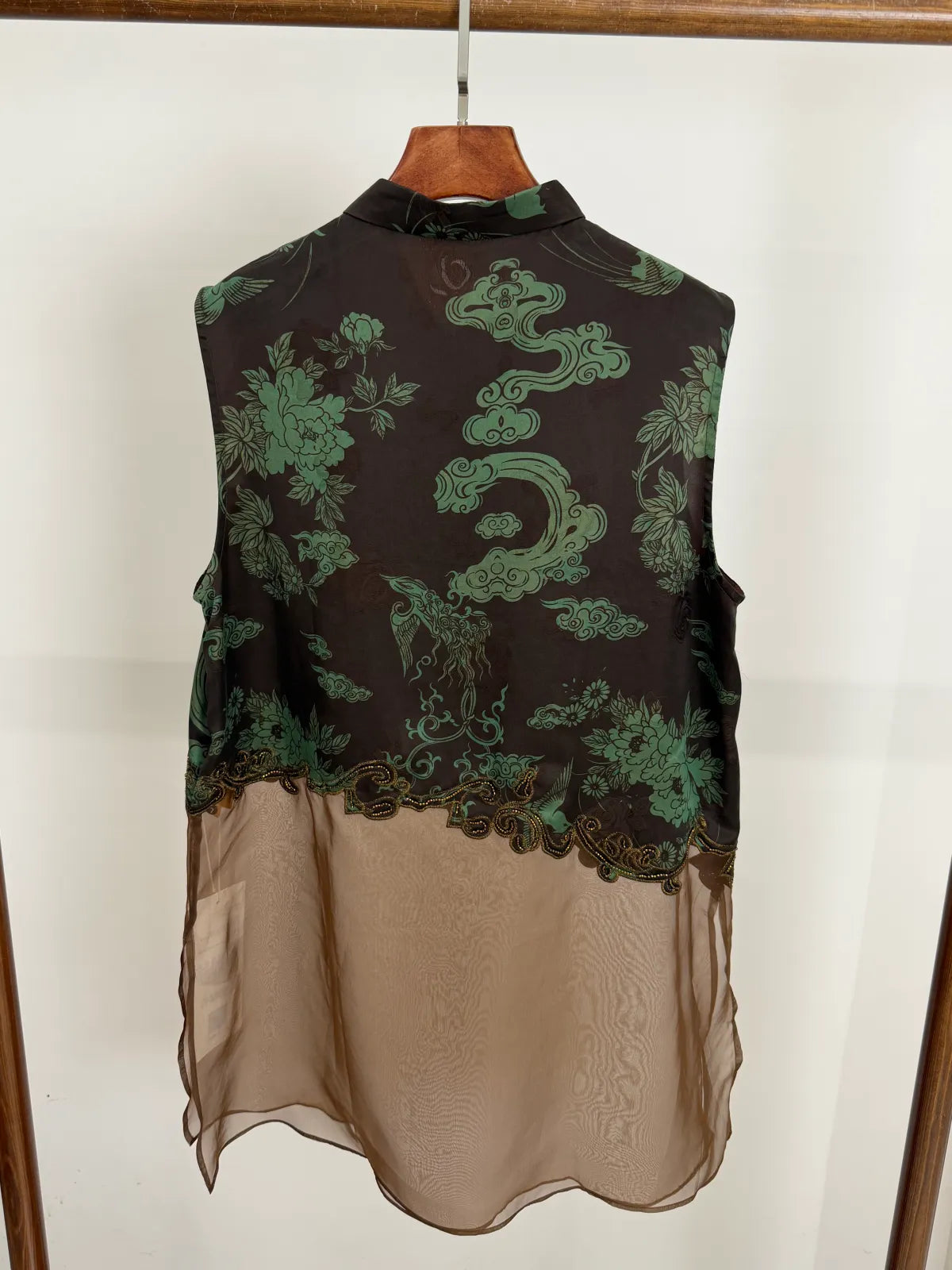 Phoenix And Peony Embroidered Xiangyunsha Silk Top | Modern Chinese Style - Luxe Orienta CO., LIMITED