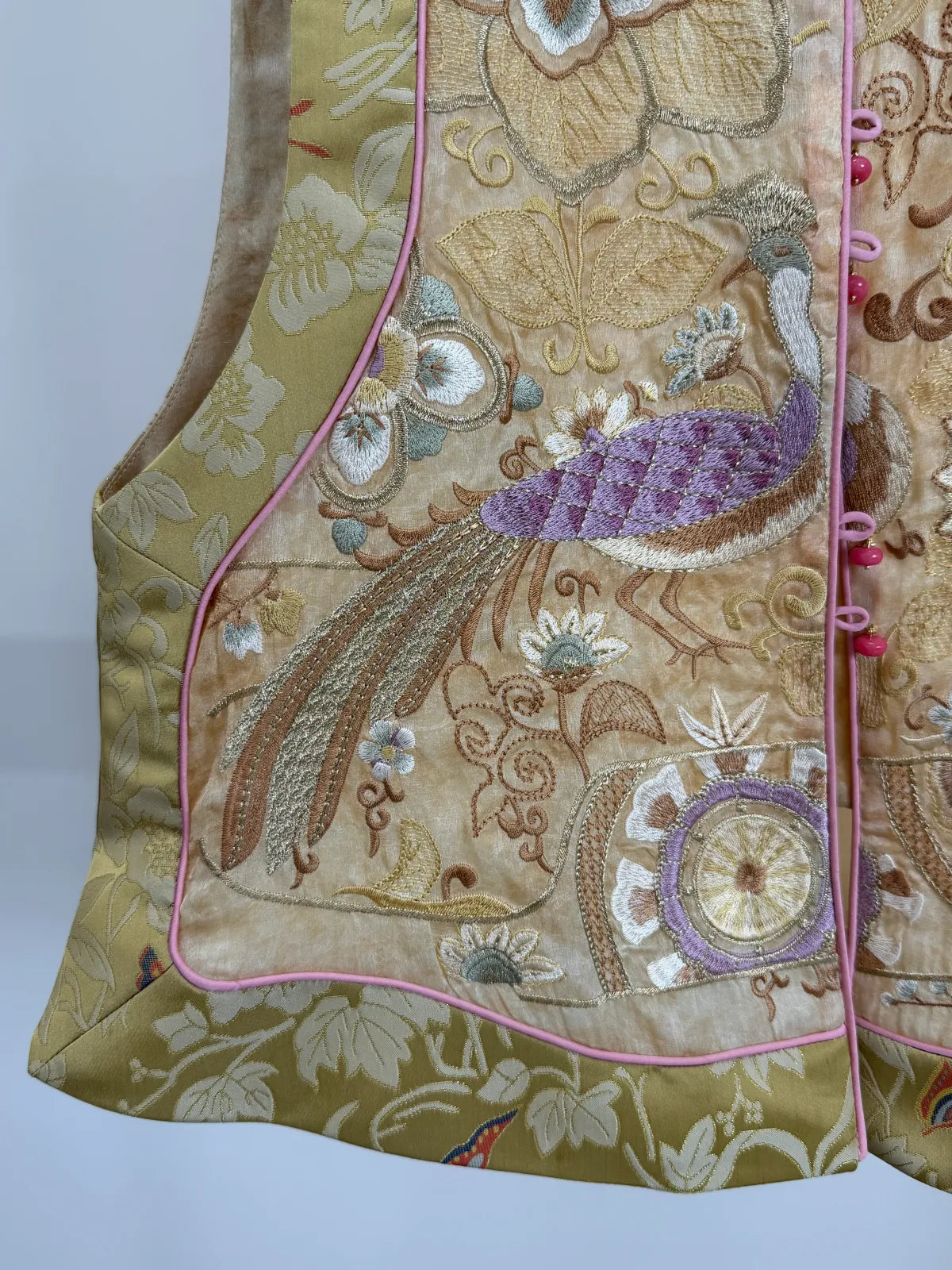 Beige Peacock Embroidery Mulberry Silk Vest with Song Brocade Patchwork-Luxe Orienta Luxury Fashion - Luxe Orienta CO., LIMITED
