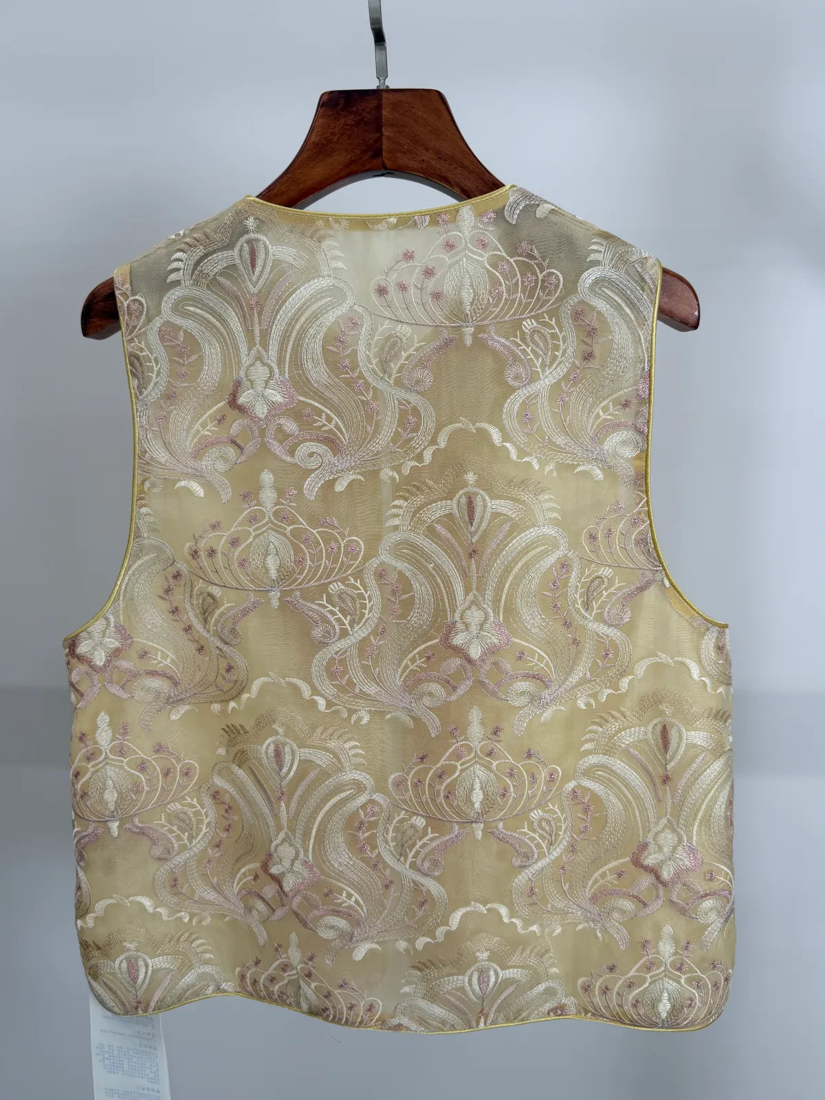 Gradient Gold Floral Jacquard Rayon Vest with Beaded Embroidered -Luxe Orienta Modern Chinese Fashion - Luxe Orienta CO., LIMITED
