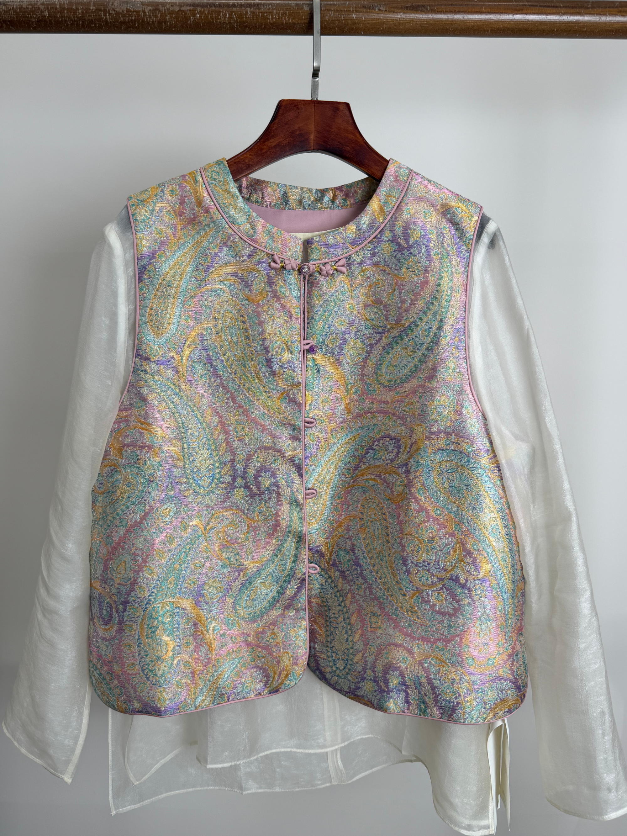 Pink-Purple Paisley Jacquard Rayon Vest – Chinese Knot Button Waistcoat | Luxe Orienta - Luxe Orienta CO., LIMITED