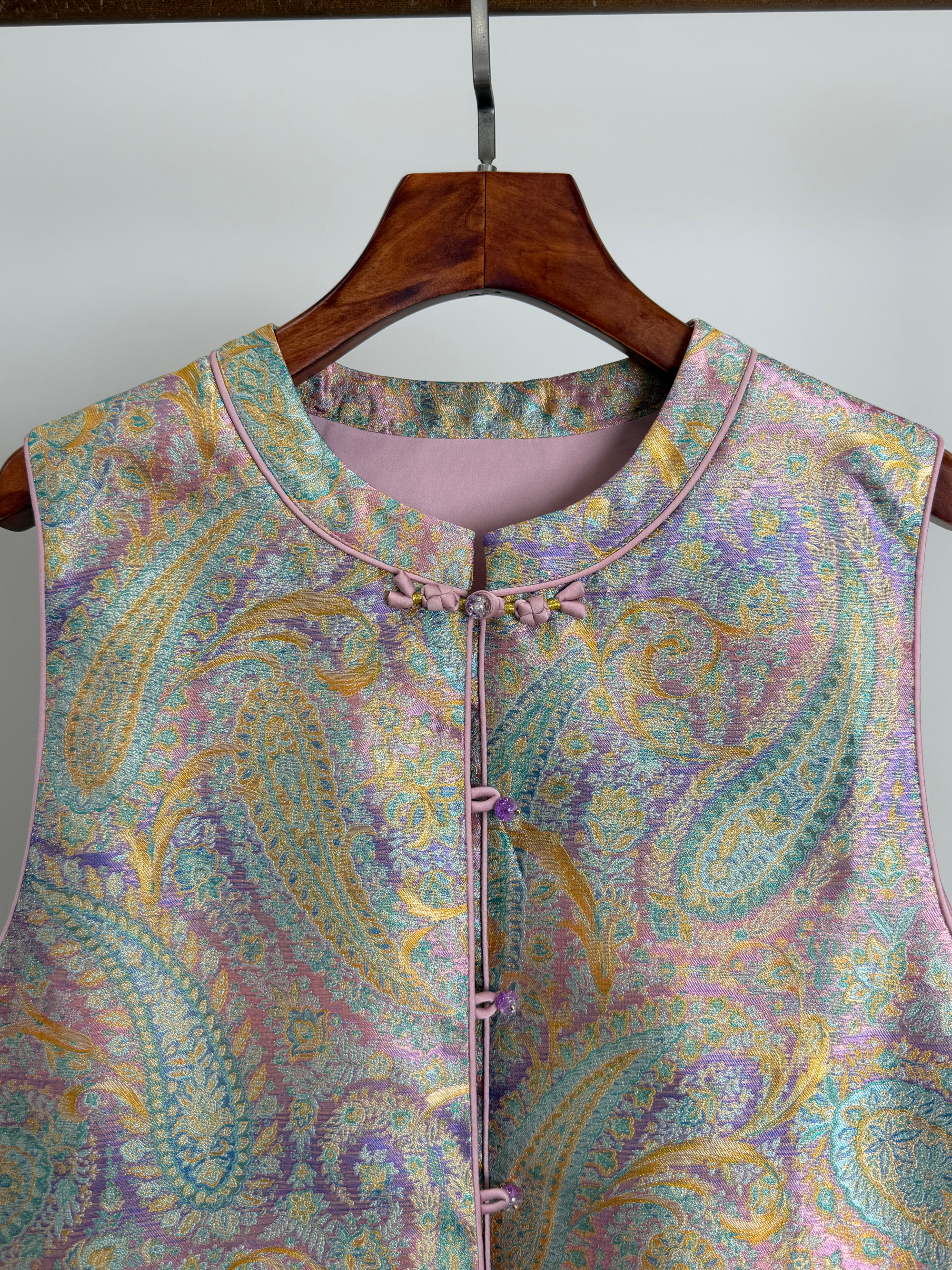 Pink-Purple Paisley Jacquard Rayon Vest – Chinese Knot Button Waistcoat | Luxe Orienta - Luxe Orienta CO., LIMITED