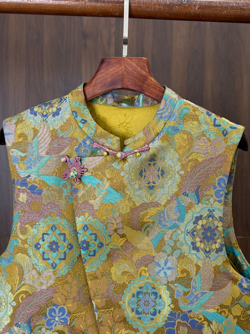traditional chinese knot button closure silk vest detail