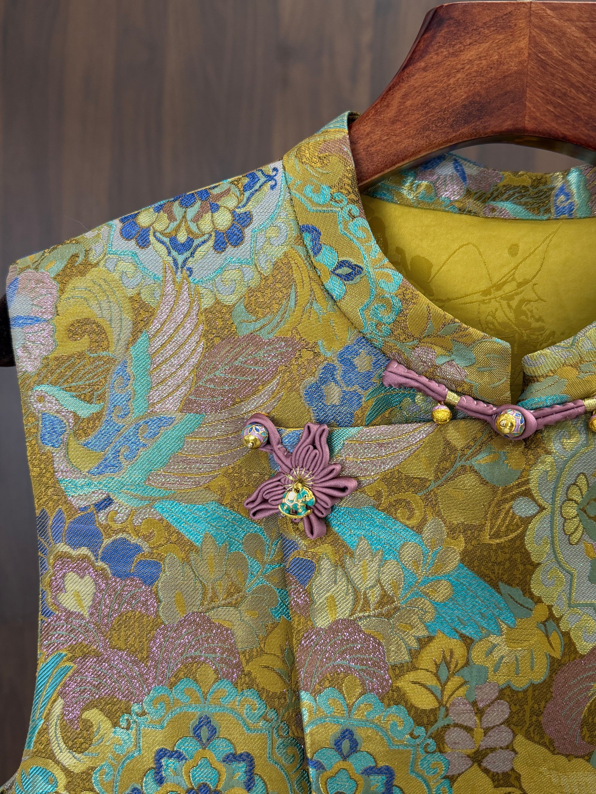 traditional chinese knot button closure silk vest detail
