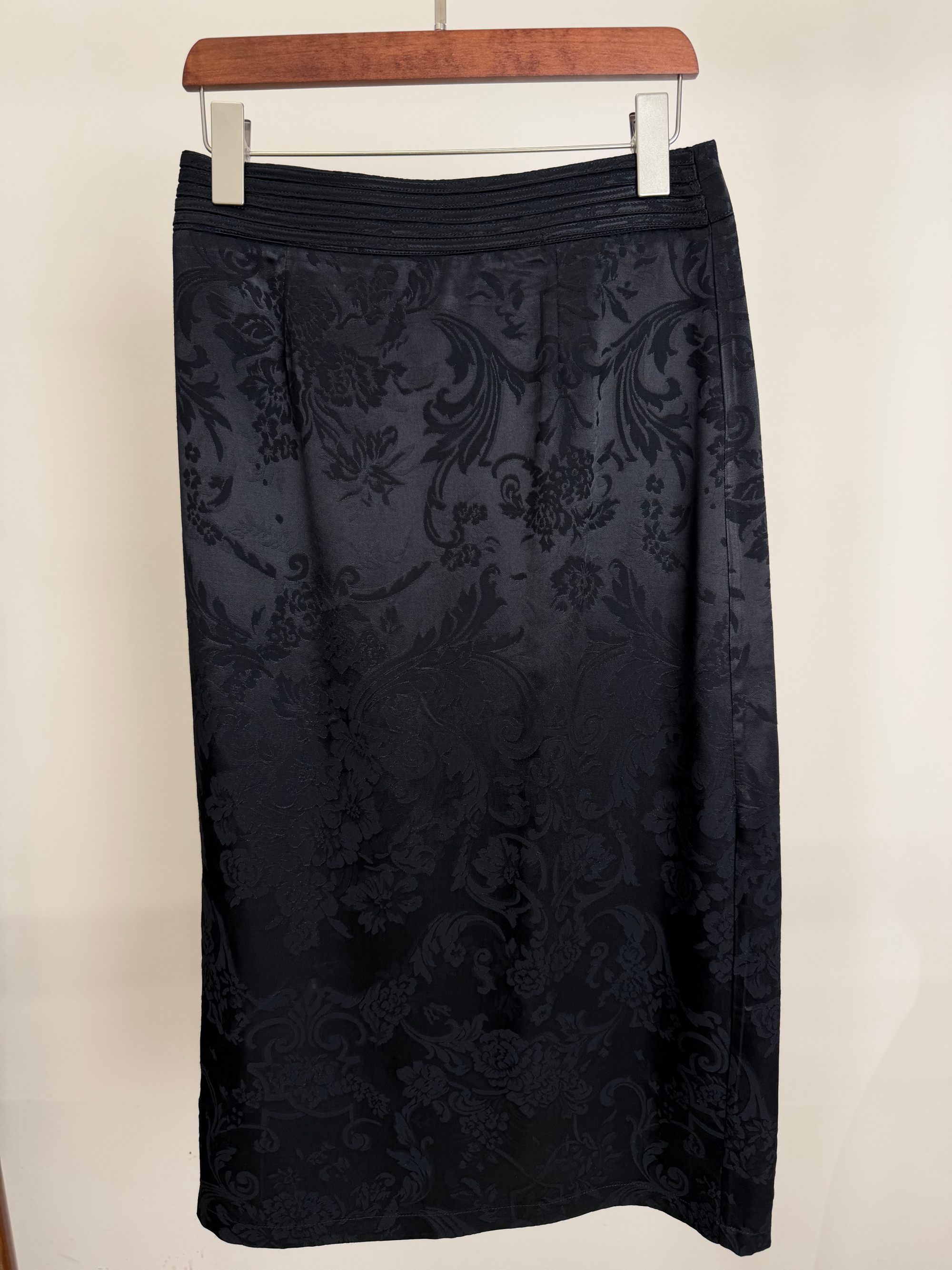  Black Jacquard Rayon Side-Slit Skirt with Chinese Knot Button Midi Skirt 