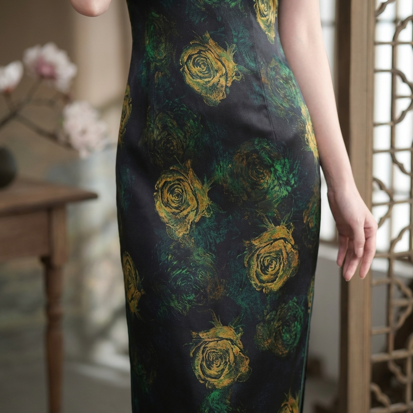 Fabric Details of the 100% Mulberry Silk Xiangyunsha Black Gold Rose Short Sleeve Qipao Dress | LUXE ORIENTA
