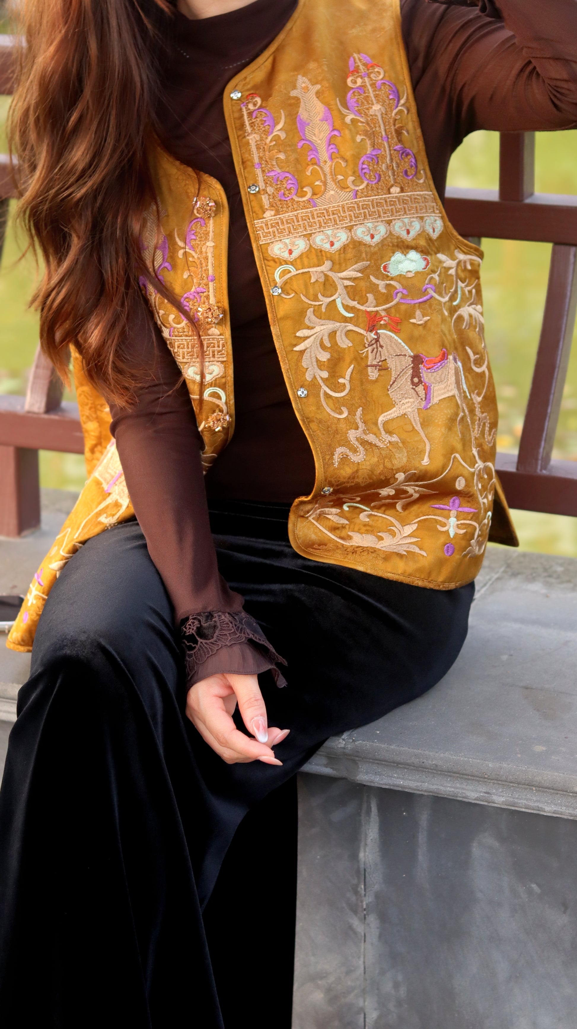 Gold Embroidered Vest | Luxe Orienta Modern Chinese Luxury Vest - Luxe Orienta CO., LIMITED